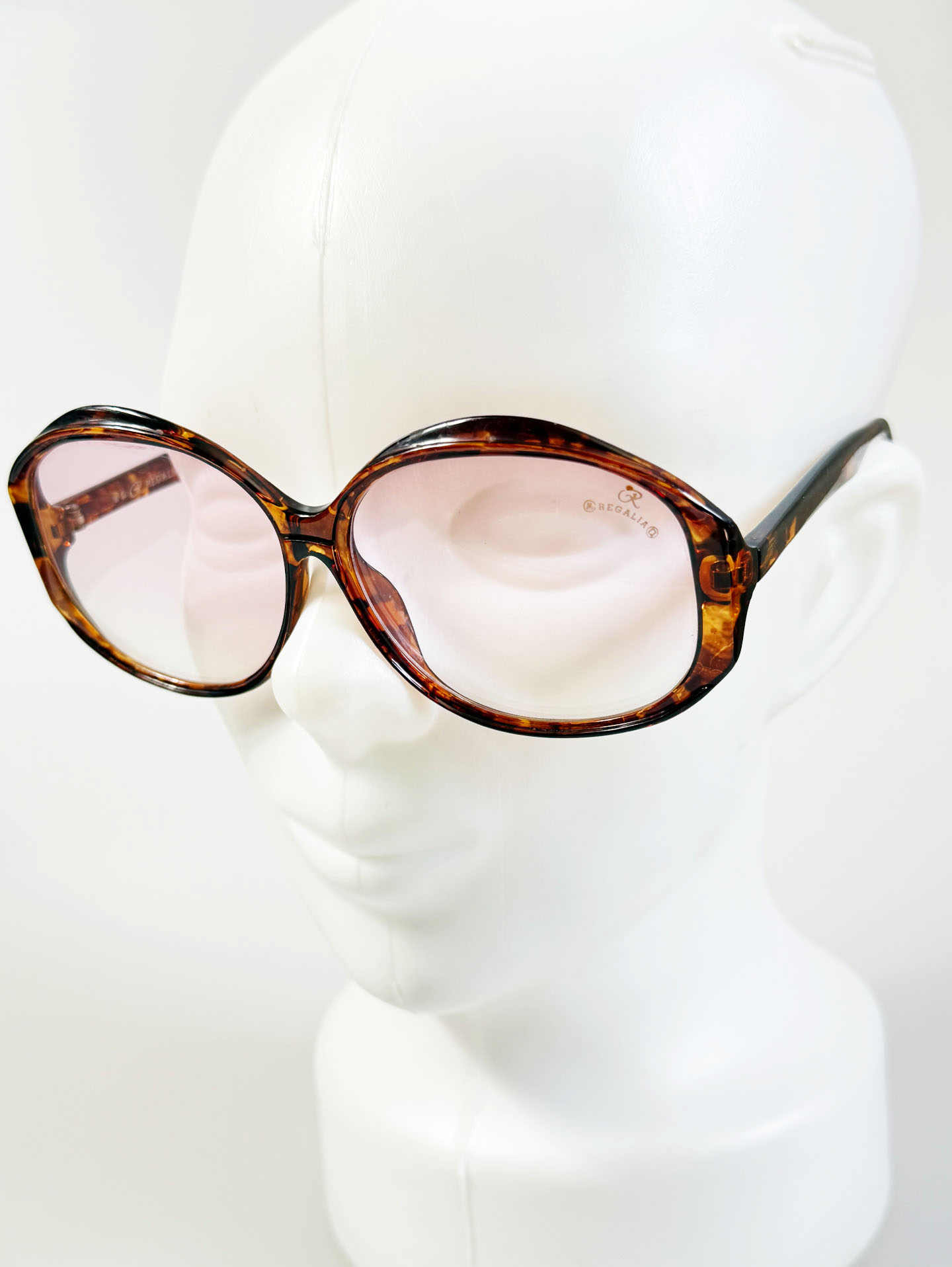 90's REGALIA Tortoiseshell Oversized Oval Frame Tint Sunglasses