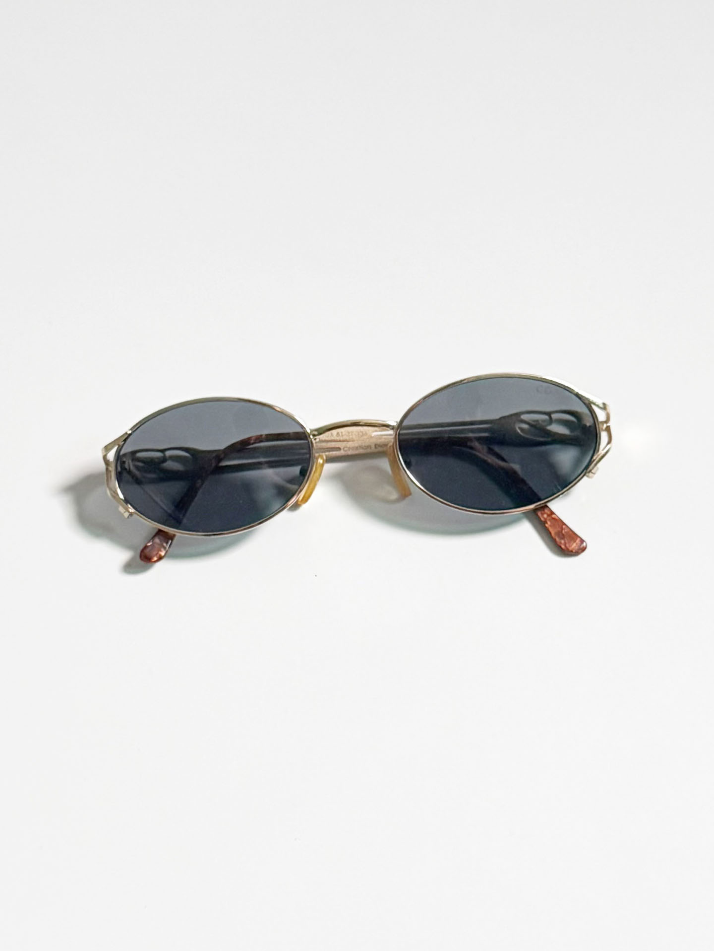 Gold Slim Oval Metal Frame Sunglasses