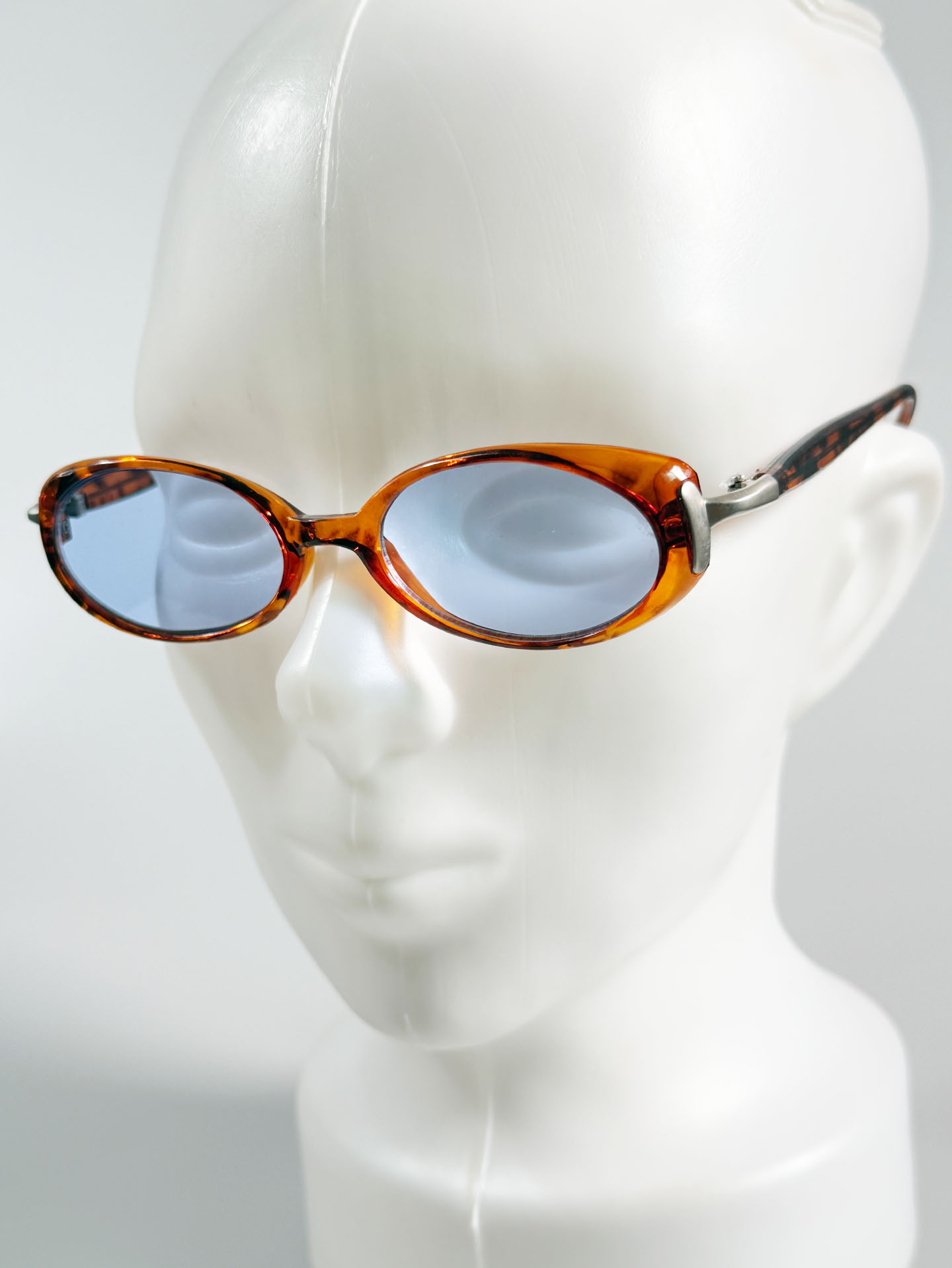 Amber Tortoiseshell Oval Frame Tint Sunglasses