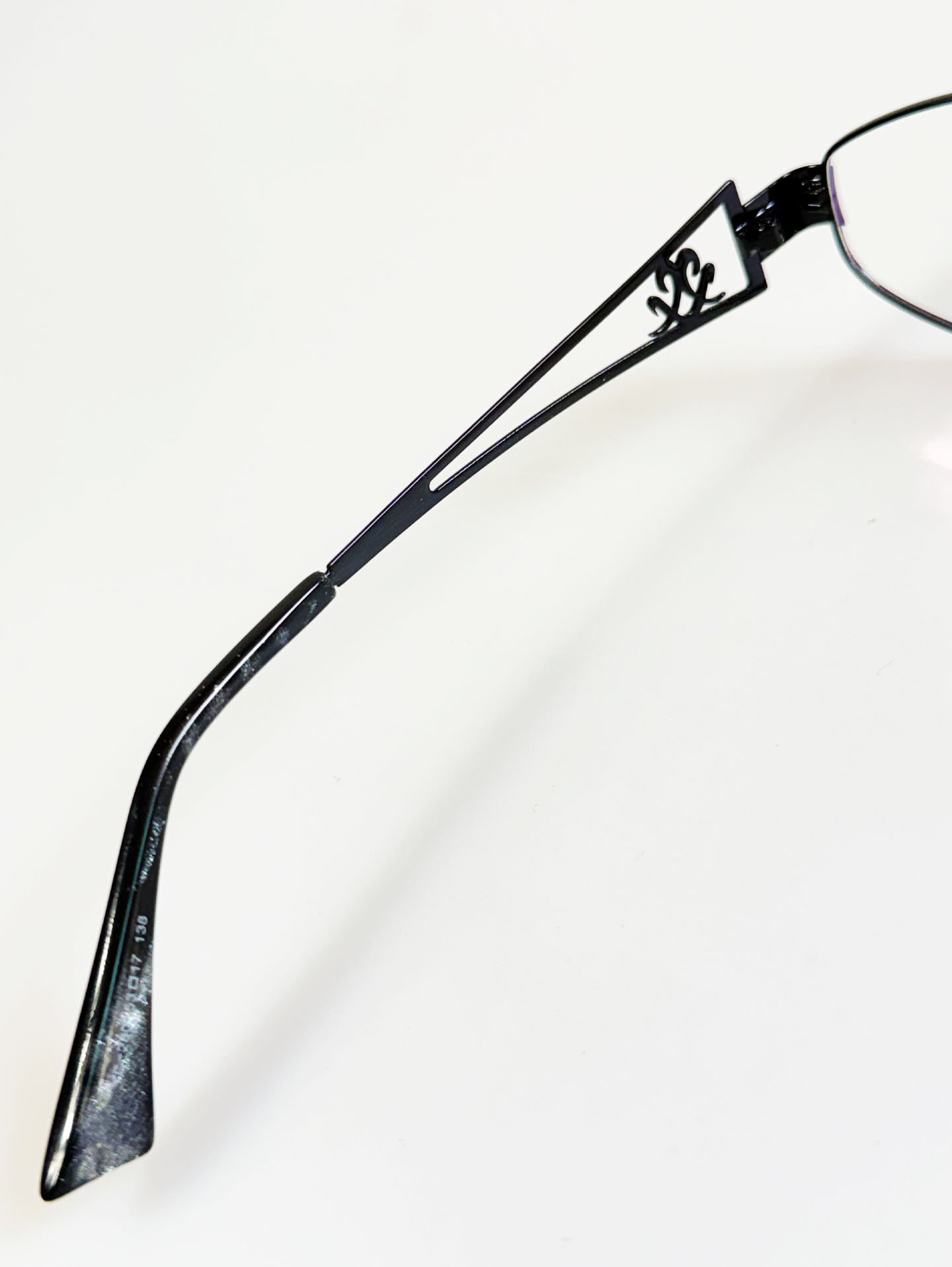 VENETIAN Black Slim Oval Metal Glasses