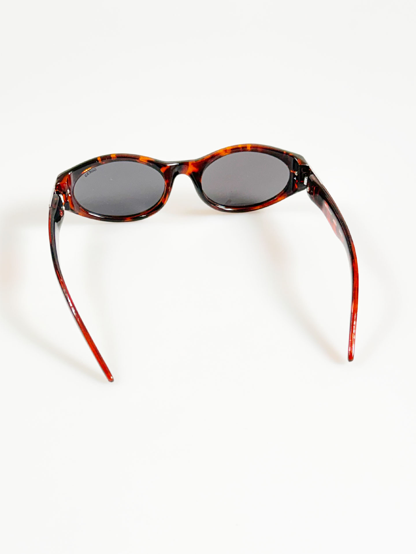 GUESS Tortoiseshell Bold Oval Frame Sunglasses