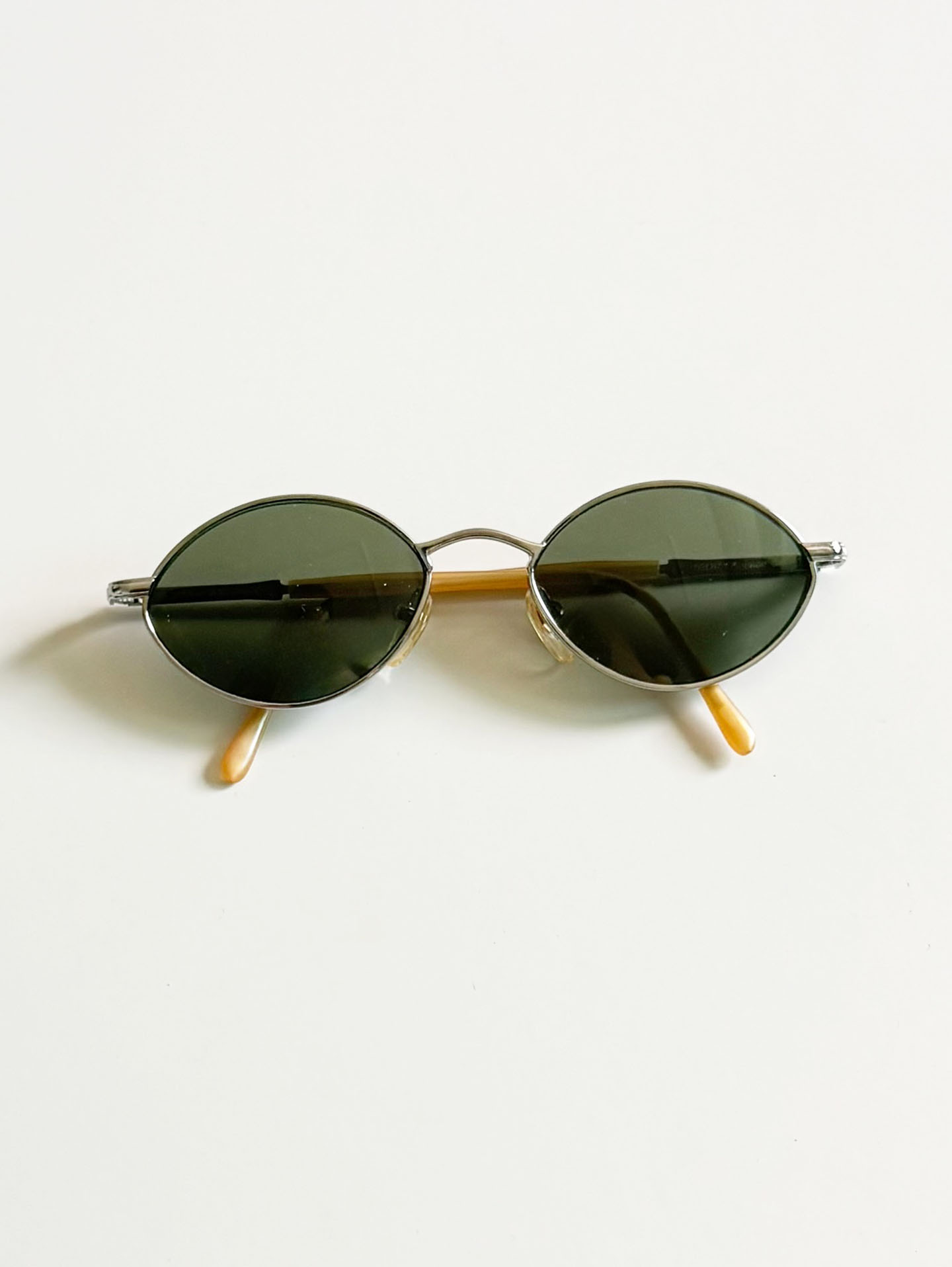 90's NELLY Silver Slim Oval Metal Frame Sunglasses