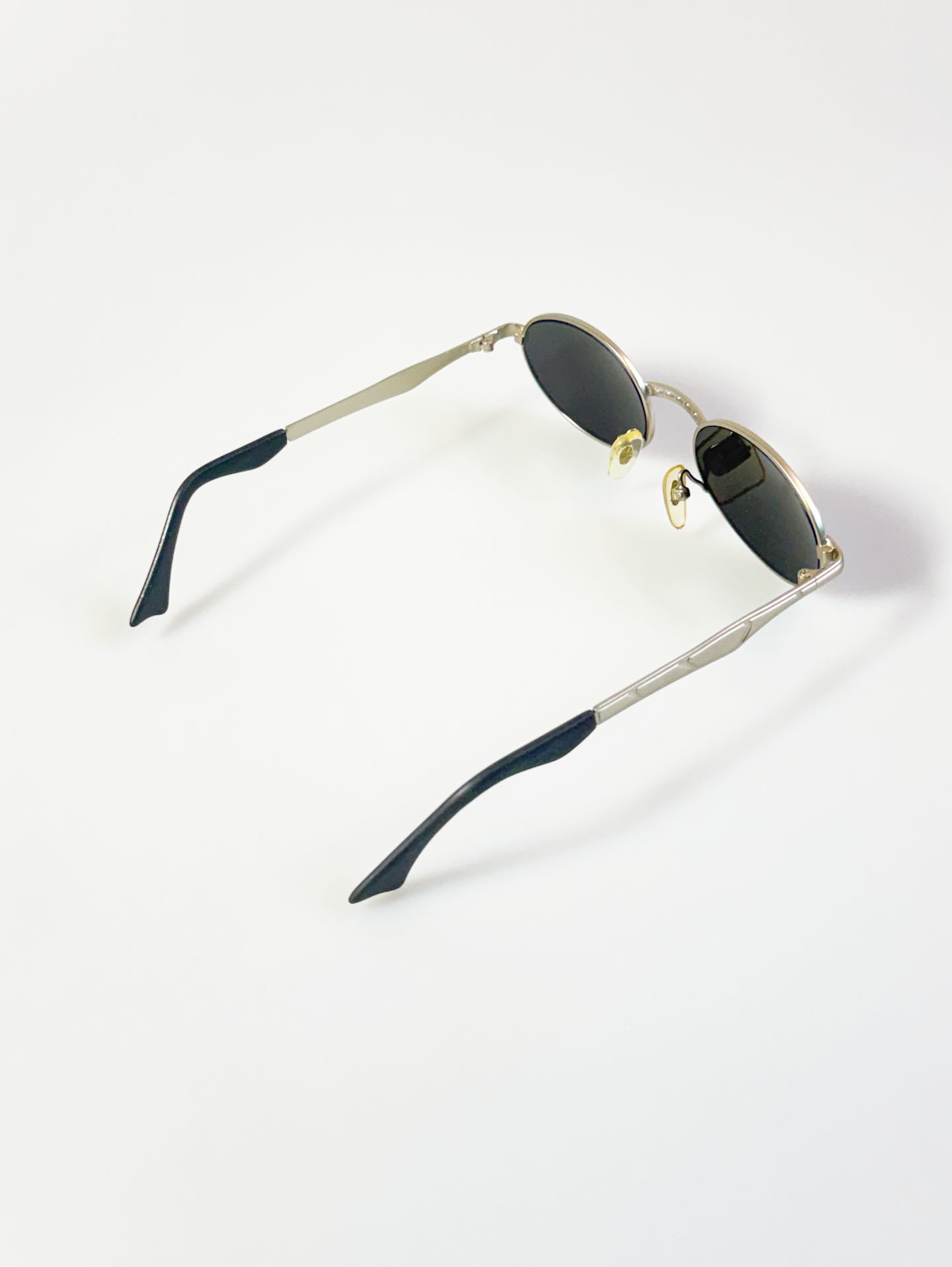 90’s Silver Slim Oval Metal Frame Sunglasses