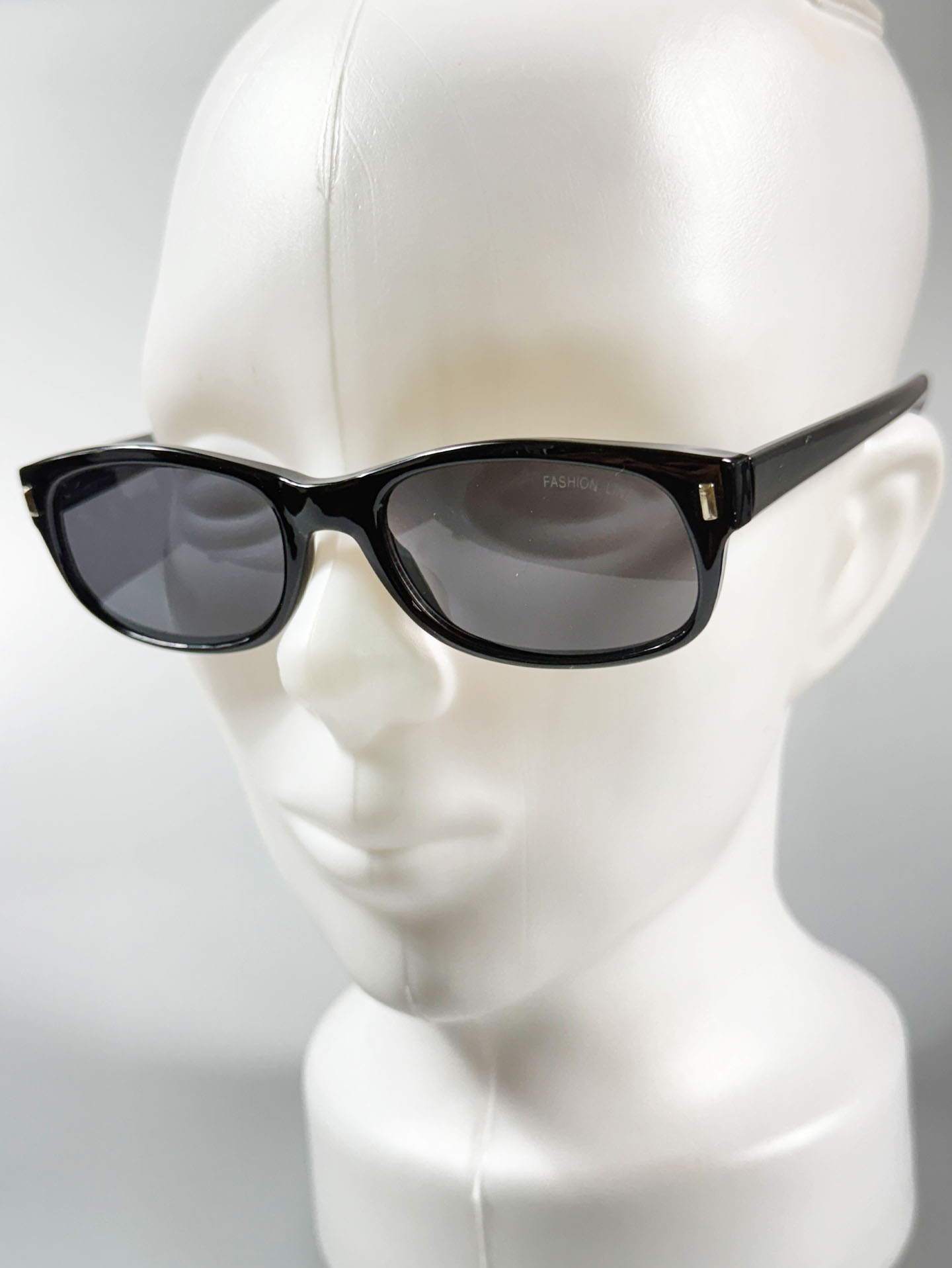 90's FASHION LINE Black Bold Square Sunglasses