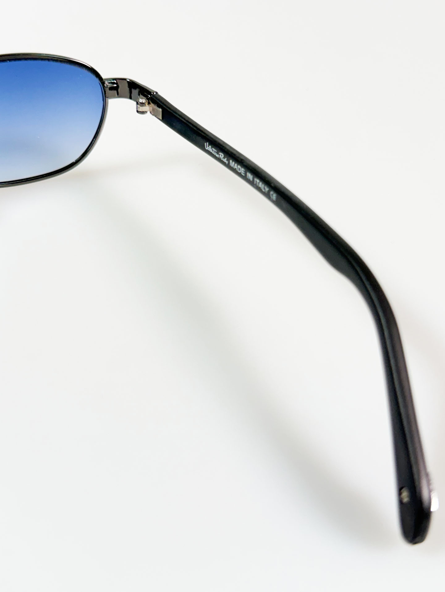 90's VALENTINO RUDY Gunmetal Slim Oval Tint Sunglasses