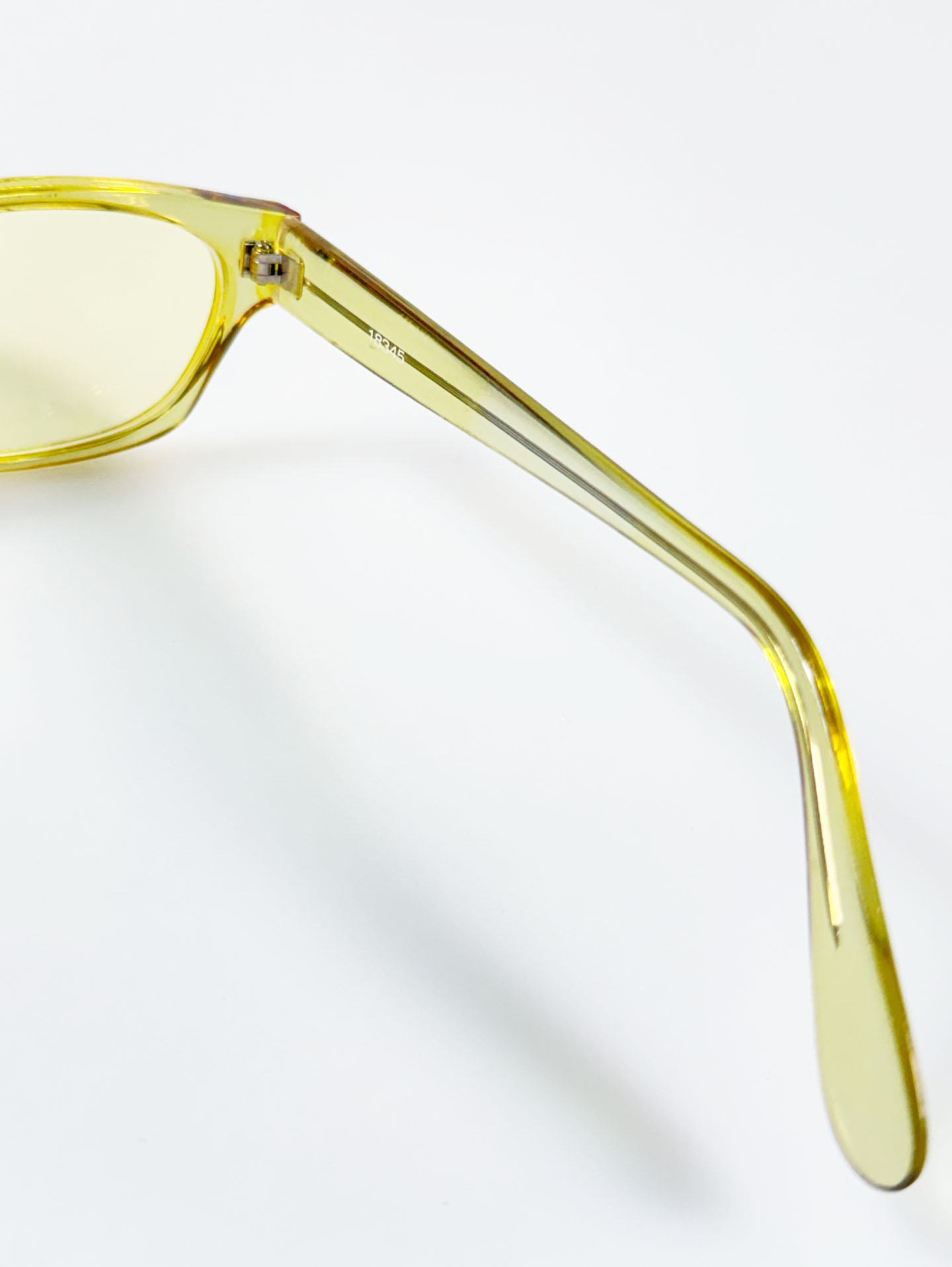 Transparent Yellow Bold Square Tint Sunglasses