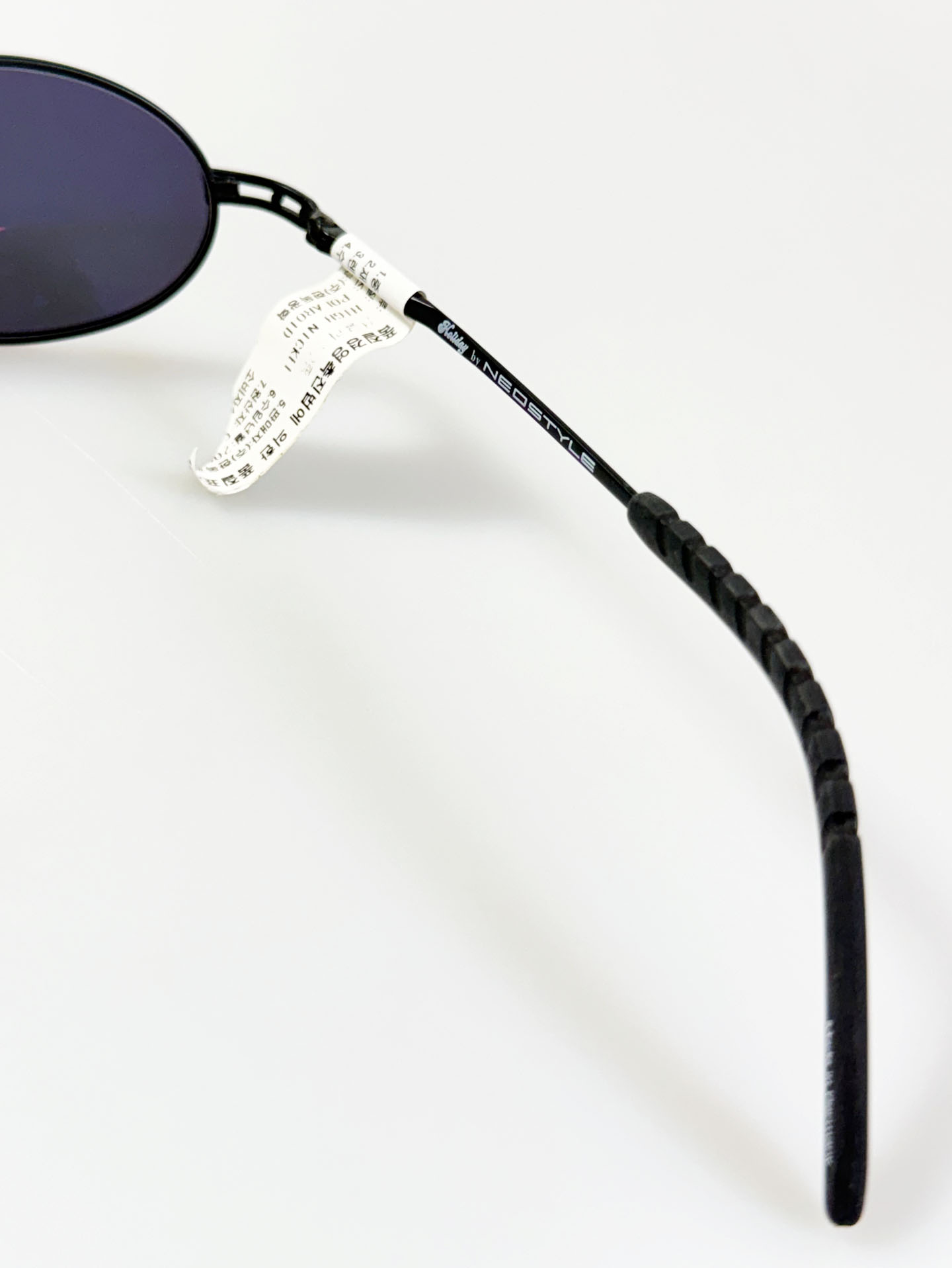 HOLIDAY by NEOSTYLE Black Slim Oval Metal Frame Sunglasses