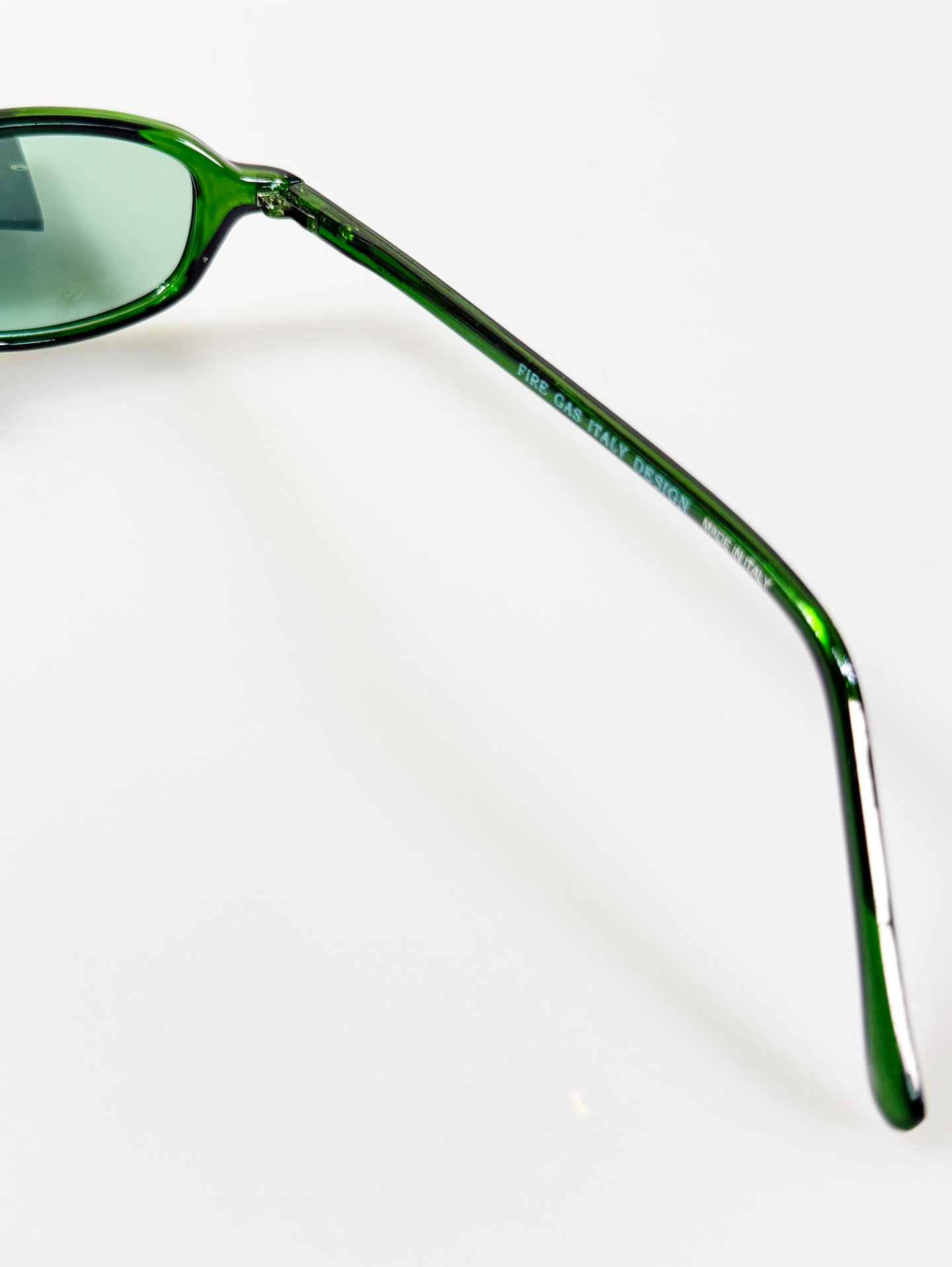 90's FIRE GAS Green Slim Oval Horn-Rim Tinted Sunglasses