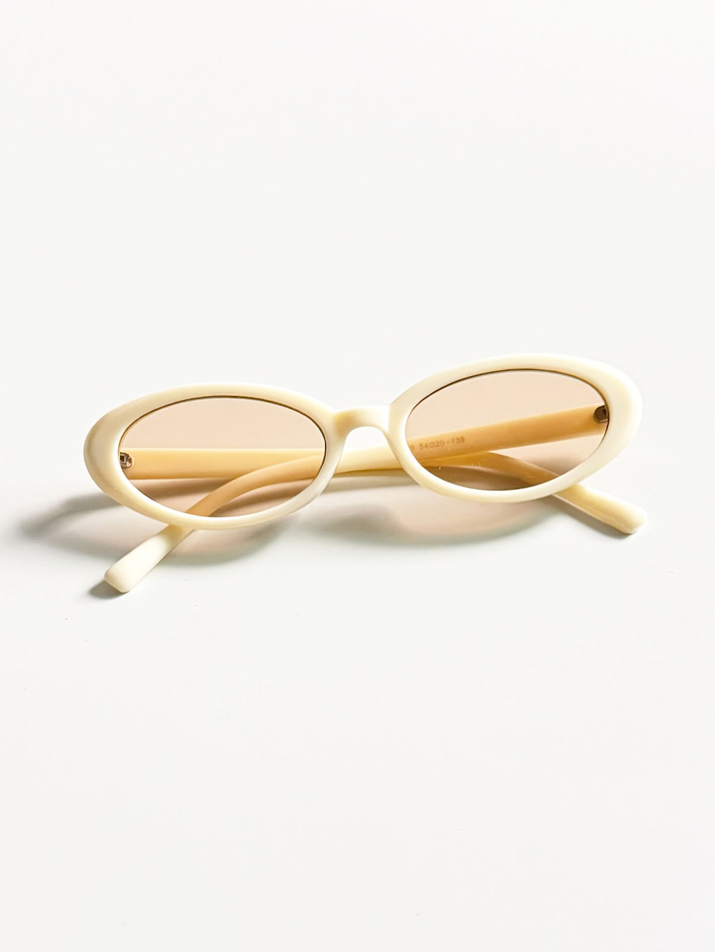 Ivory Bold Semi Cat-Eye Frame Tint Sunglasses