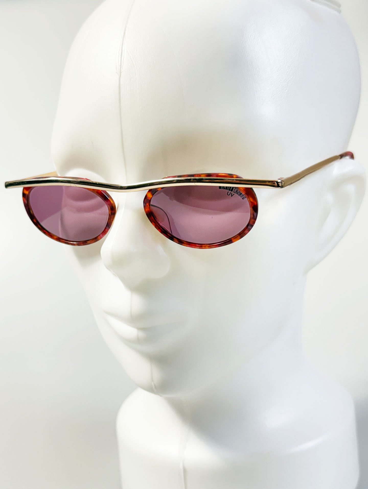 90's MICHIKO LONDON Tortoiseshell Oval Gold Metal Tint Sunglasses