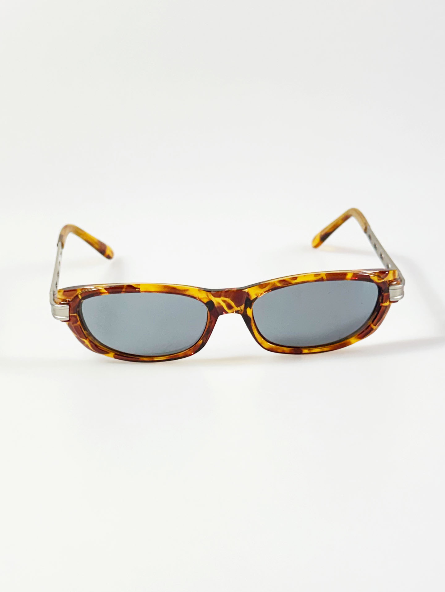 90's Tortoiseshell Bold Oval Frame Sunglasses