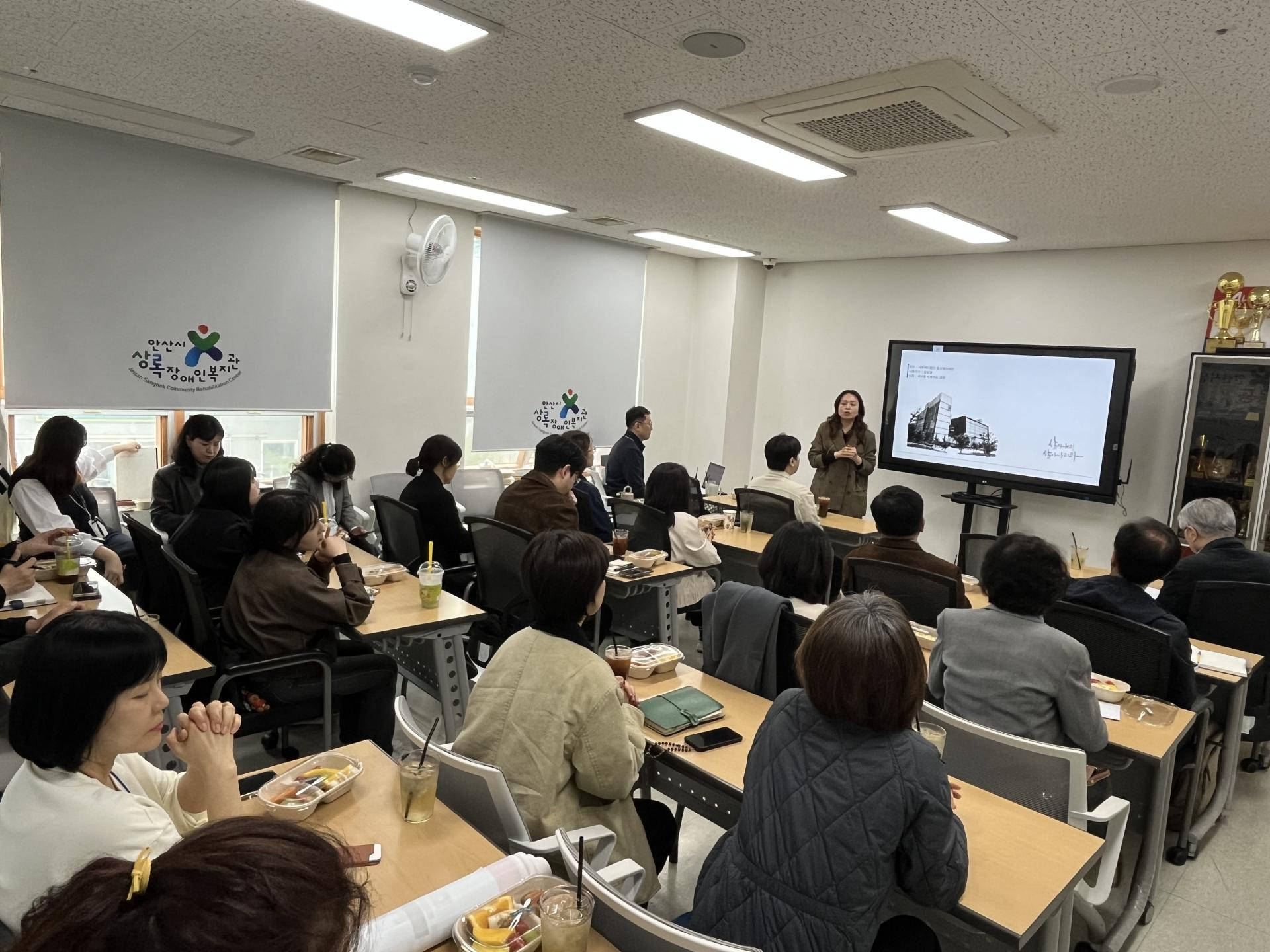 407ed9734ff16.png