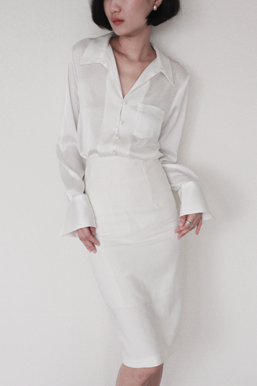 Silky Covered Button Blouse_Ivory