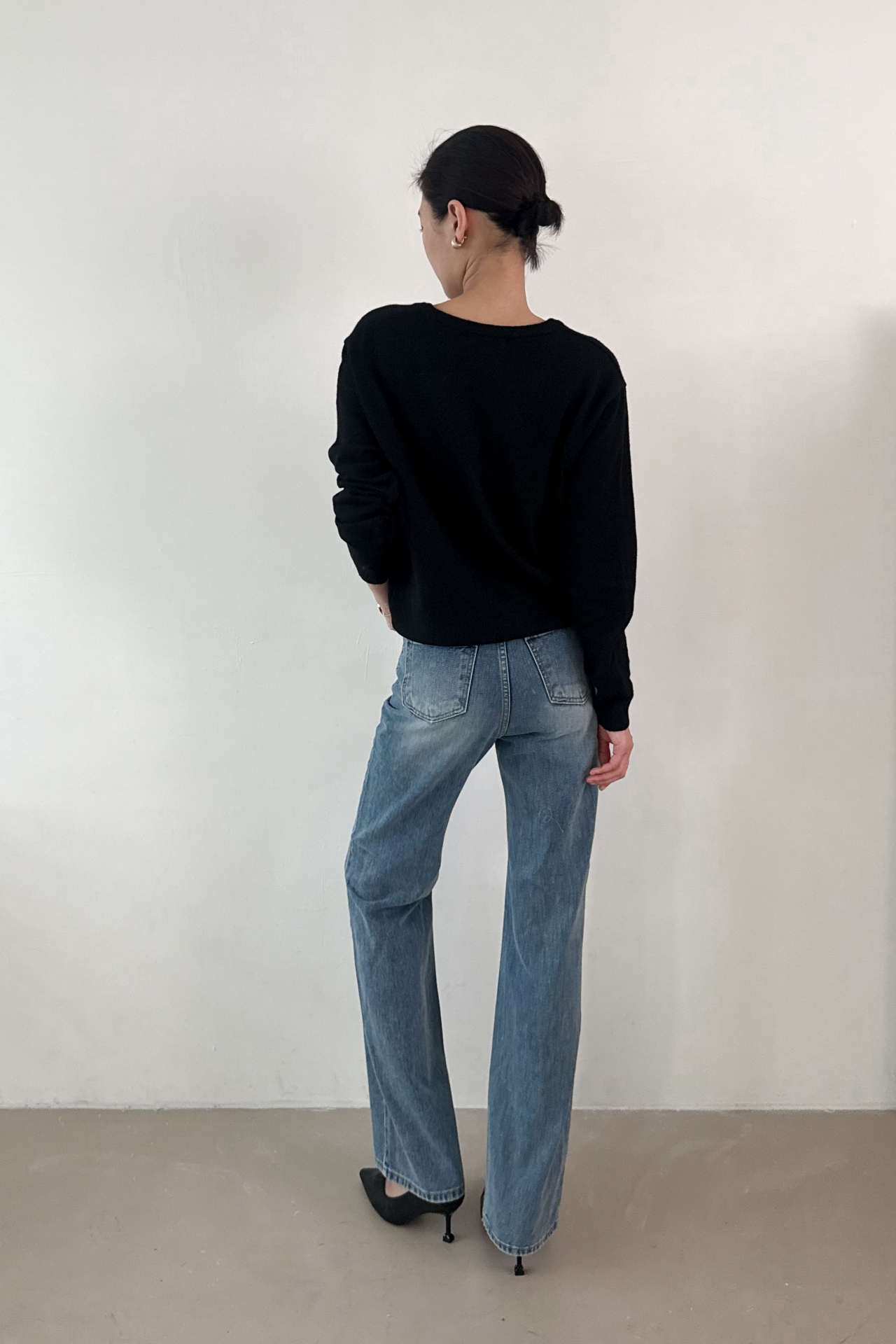 Relaxed Deep V-Neck Knit_(5 colors)