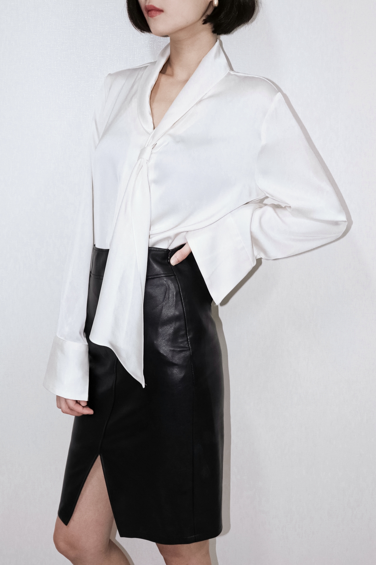 Scarf Collar Silky Blouse_Ivory 복제