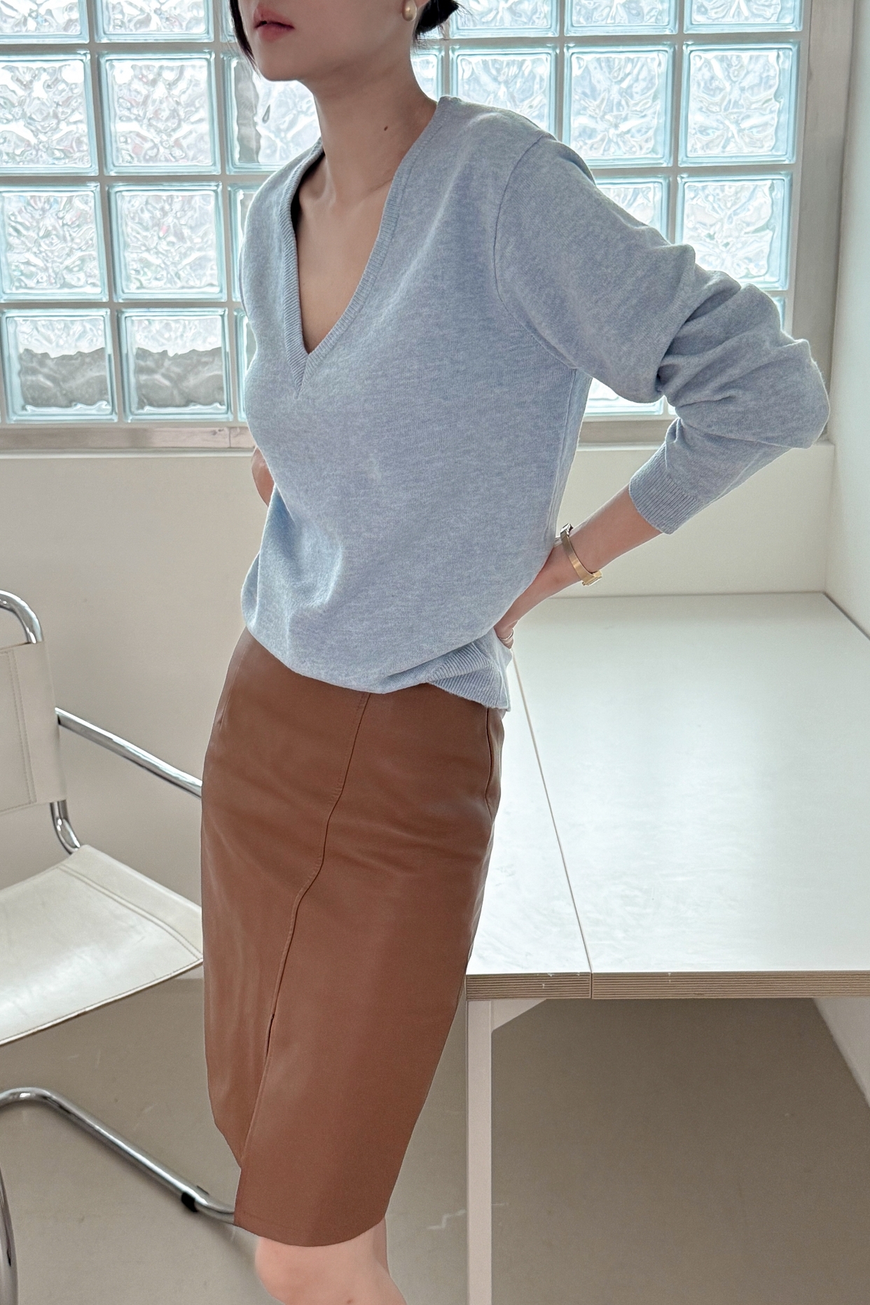 Relaxed Deep V-Neck Knit_(5 colors)