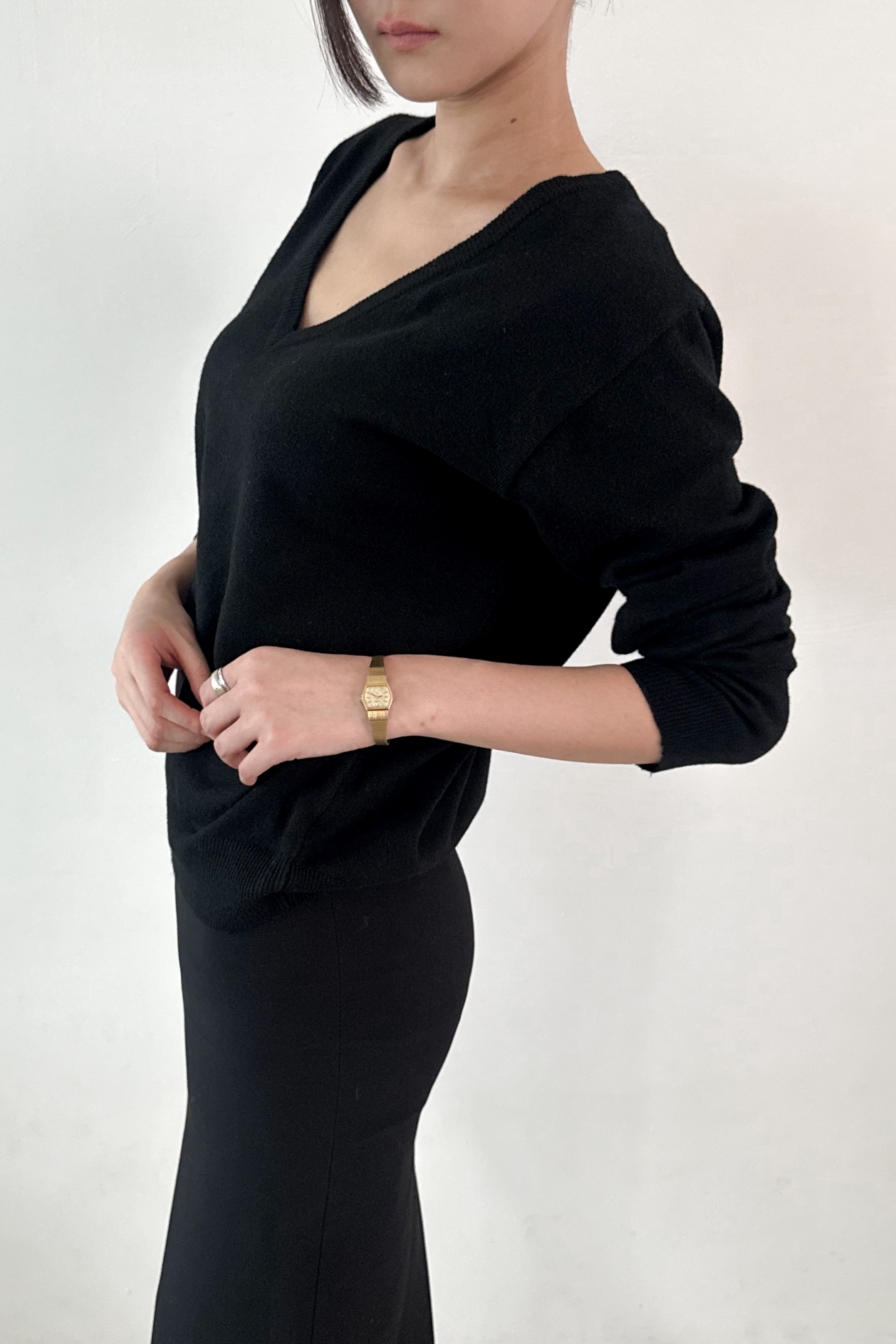 Relaxed Deep V-Neck Knit_(5 colors)
