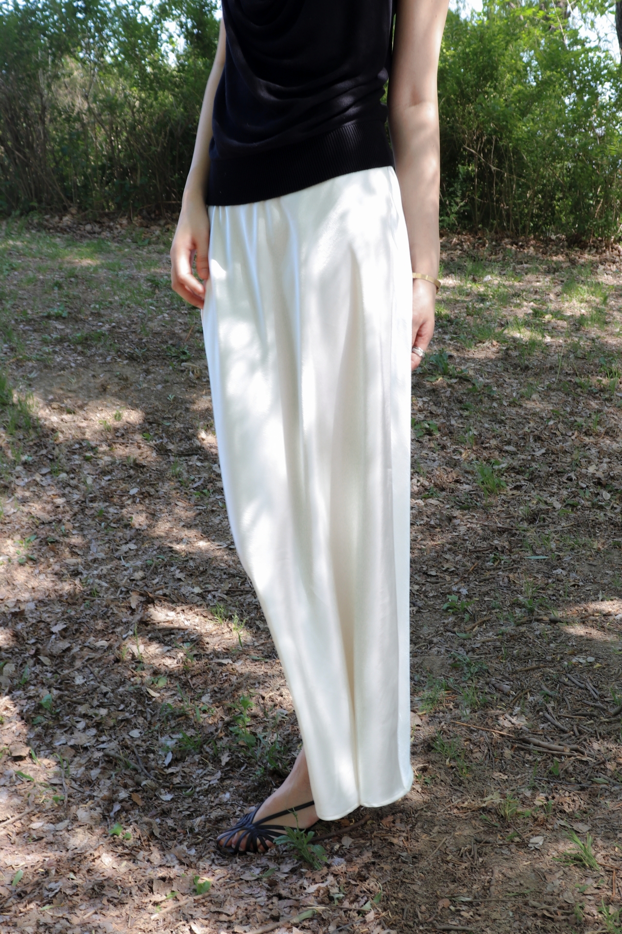 Fluid Satin Maxi Skirt_Black