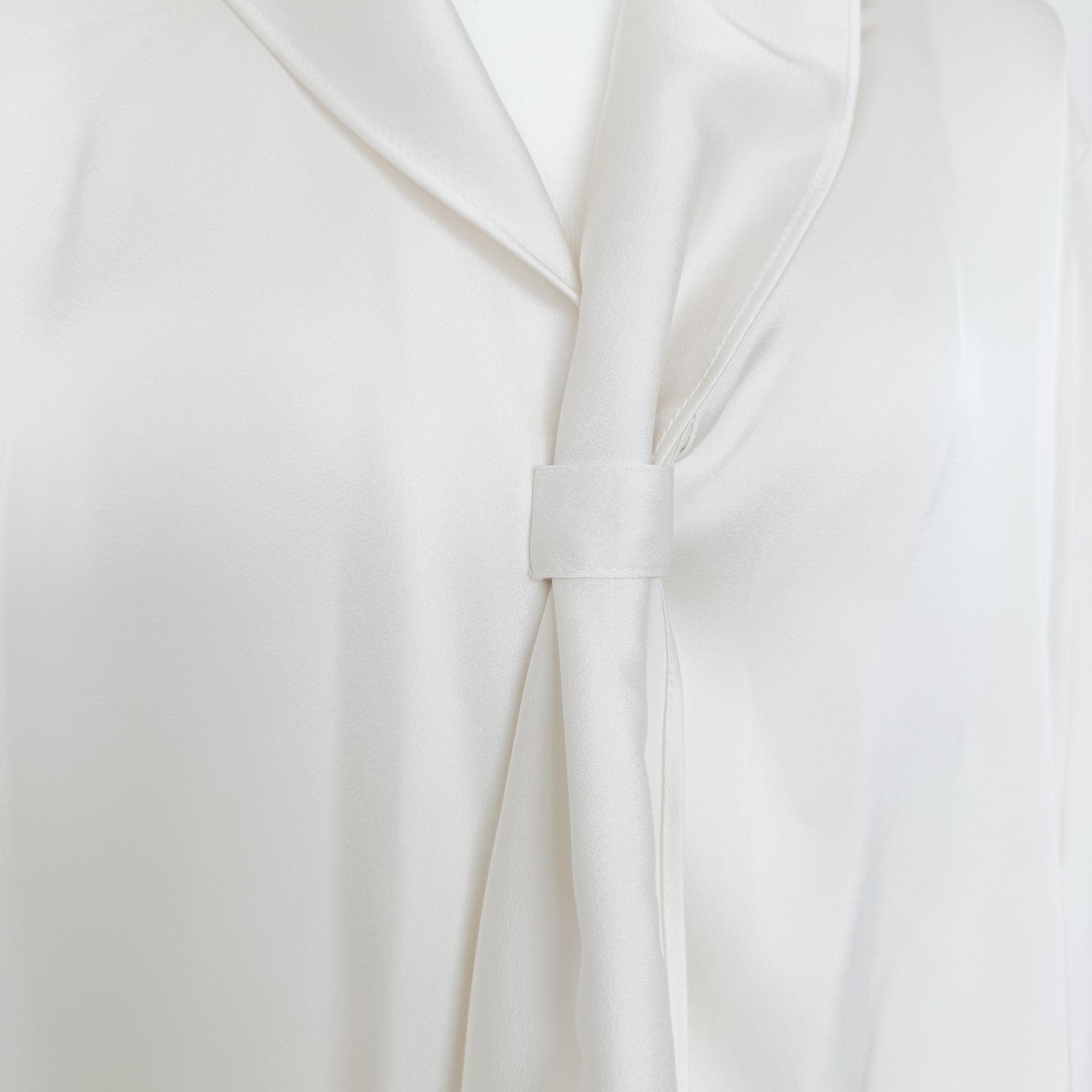 Scarf Collar Silky Blouse_Ivory
