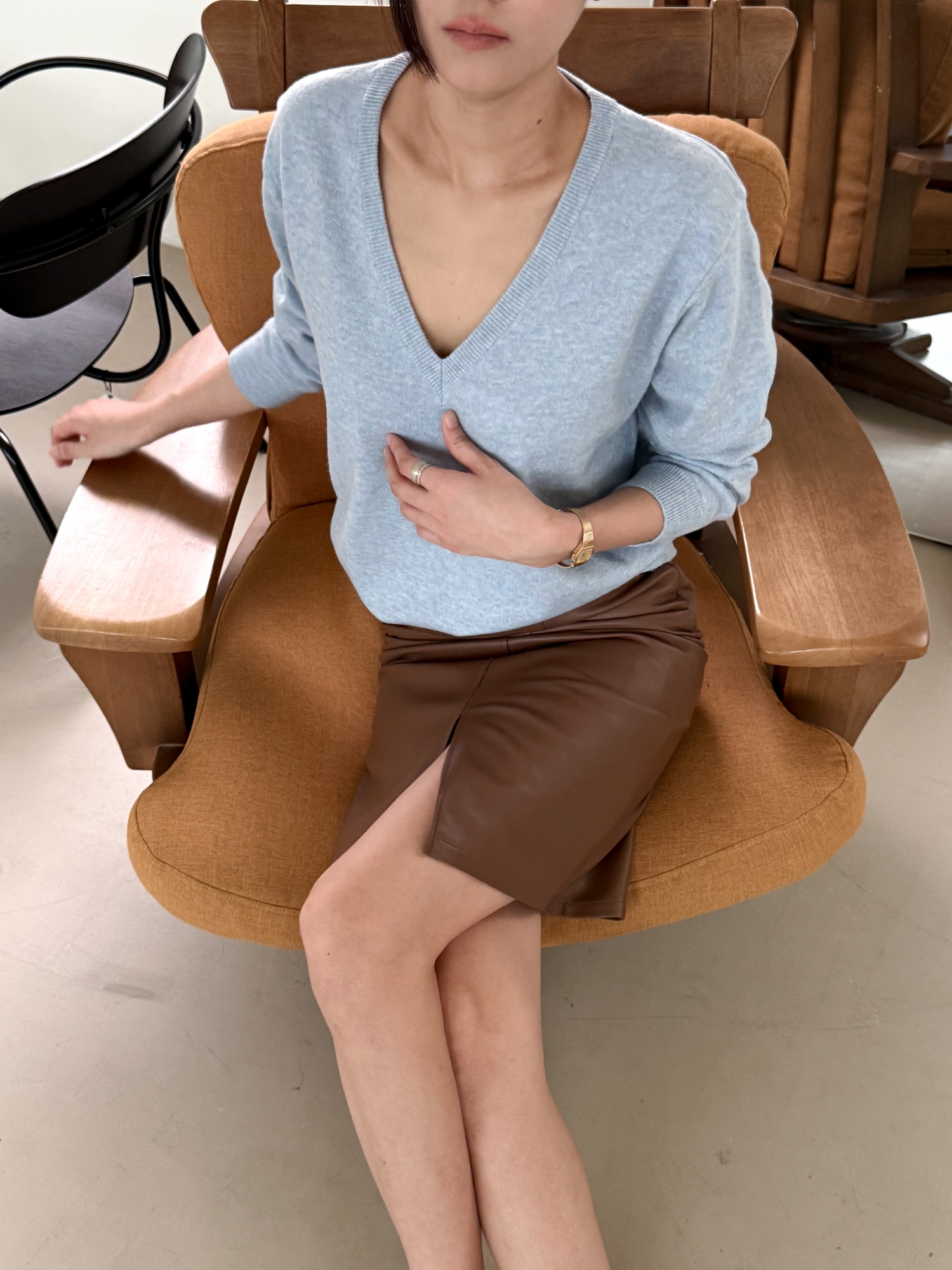 Relaxed Deep V-Neck Knit_(5 colors)