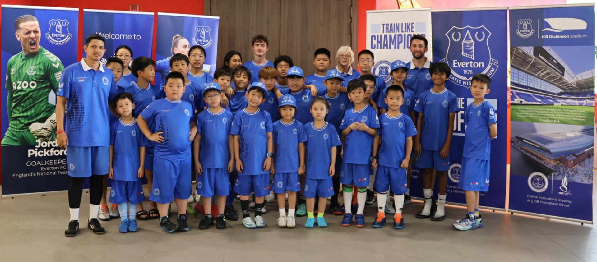 에버튼 축구교실 단체사진
