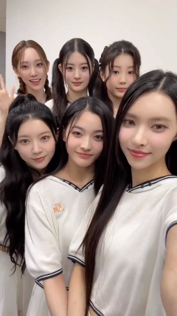 하이브 새 걸그룹, 아일릿 멤버 공개 🔥 : 데패뉴 | 셀럽