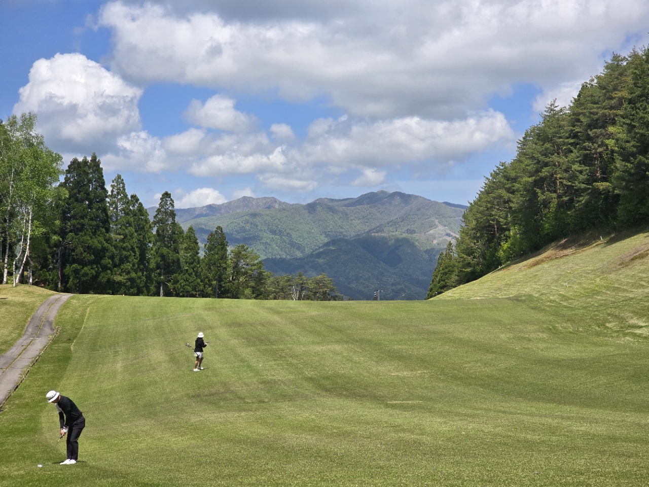 나고야골프 여름최적 고원2색 해발900m 중상급이상 한여름체감24도