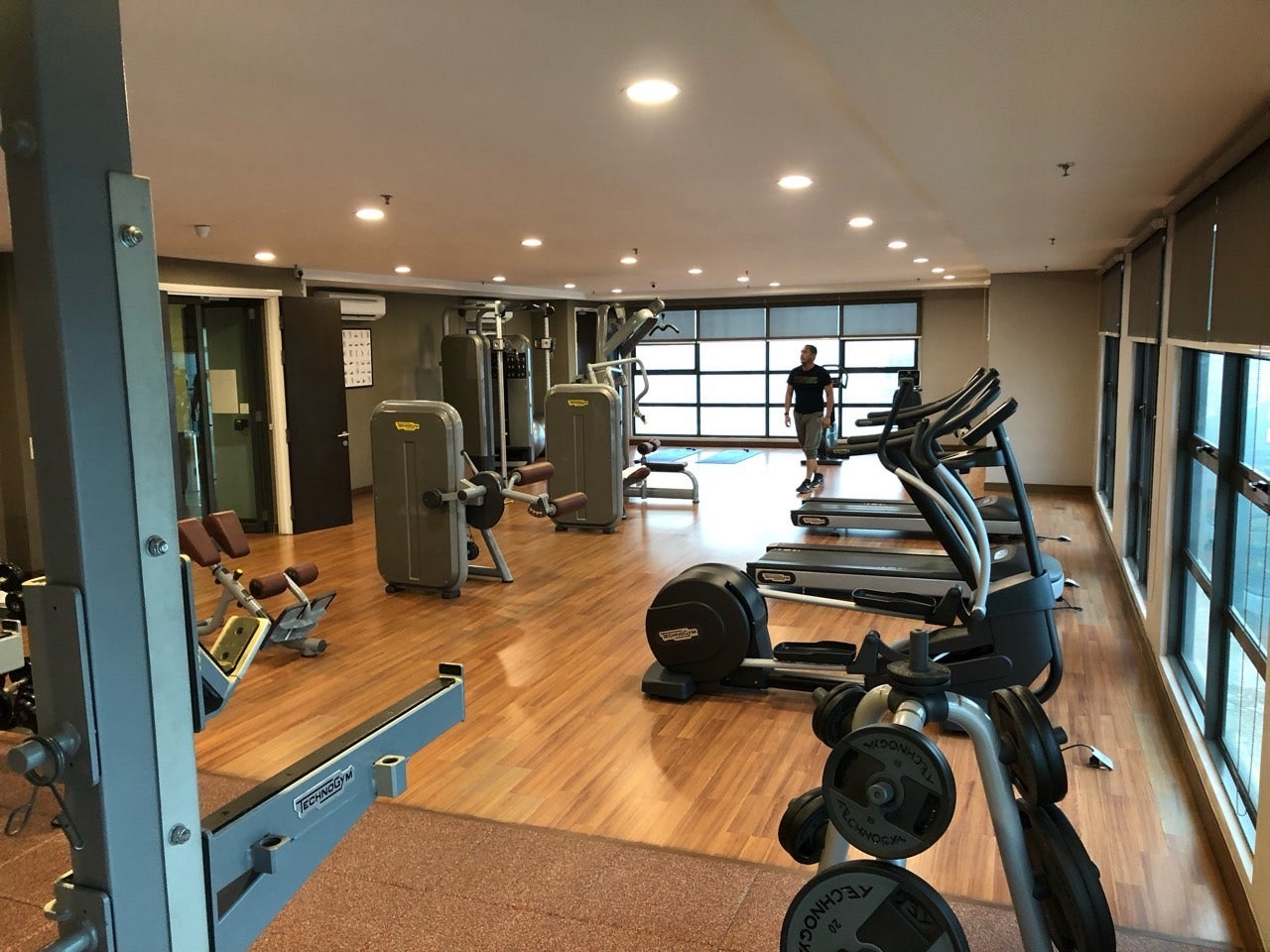 ์ฌ์ฉ์๊ฐ ์ฌ๋ฆฐ ์ด๋ฏธ์ง