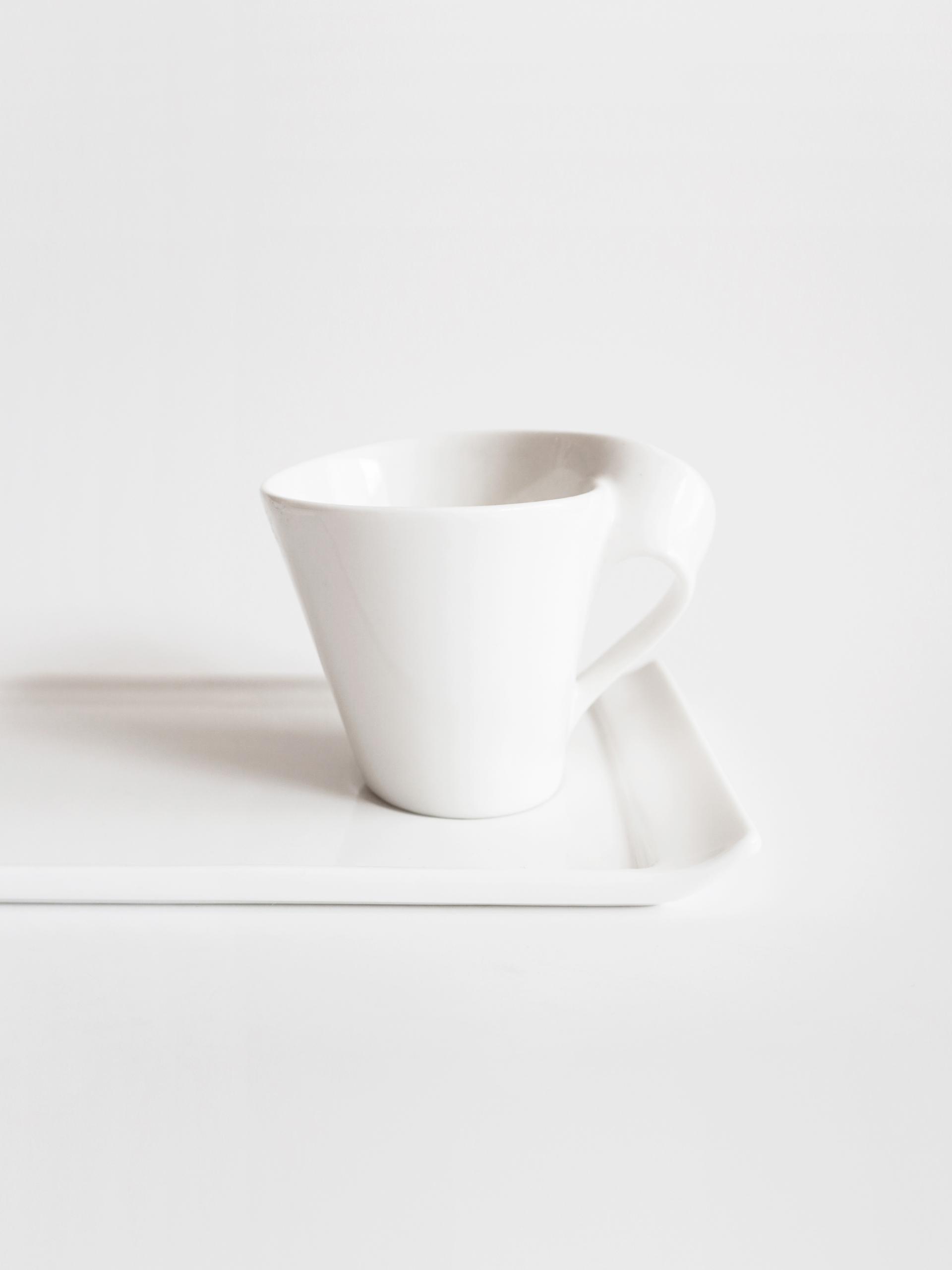 Flat White Plate & Cup Set