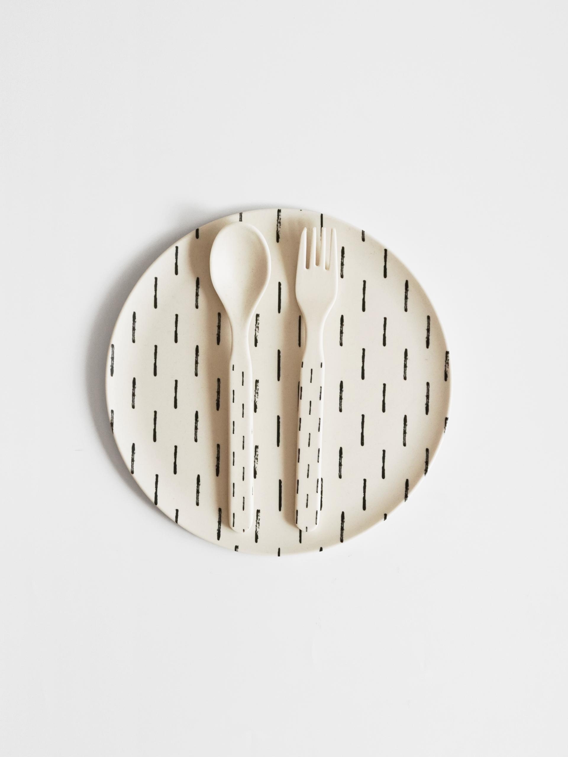 Line Pattern Picnic Plate (M)
