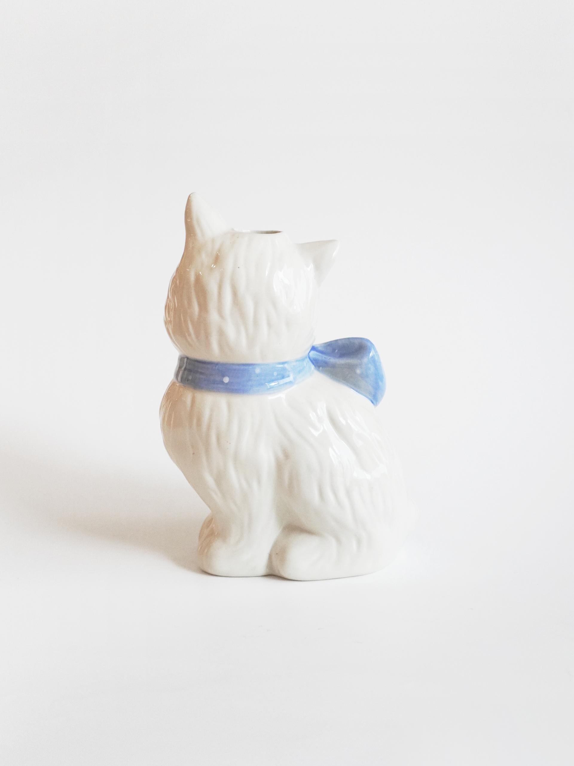 Ribbon Kitty Vase