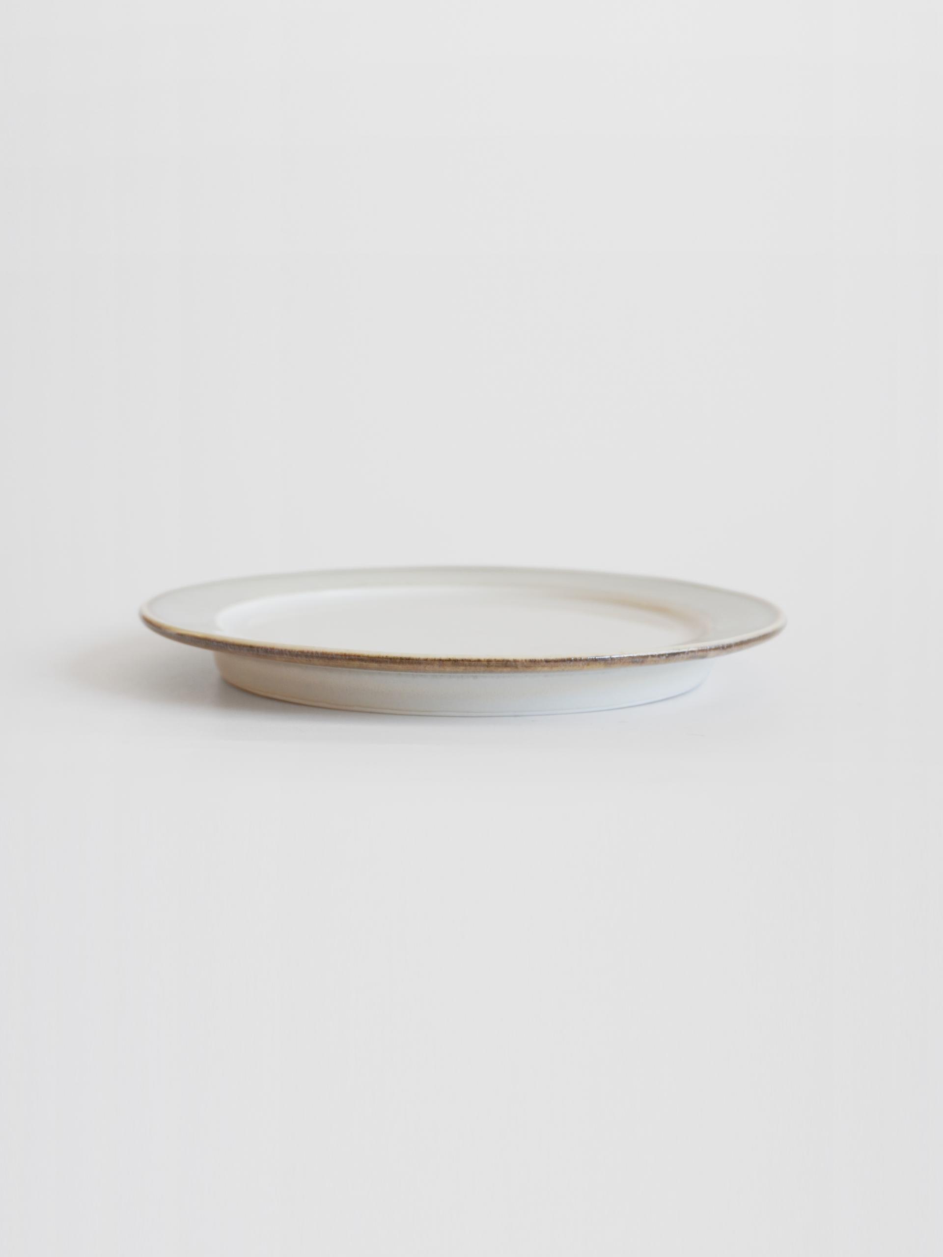 Natural Two Tone Plate - White