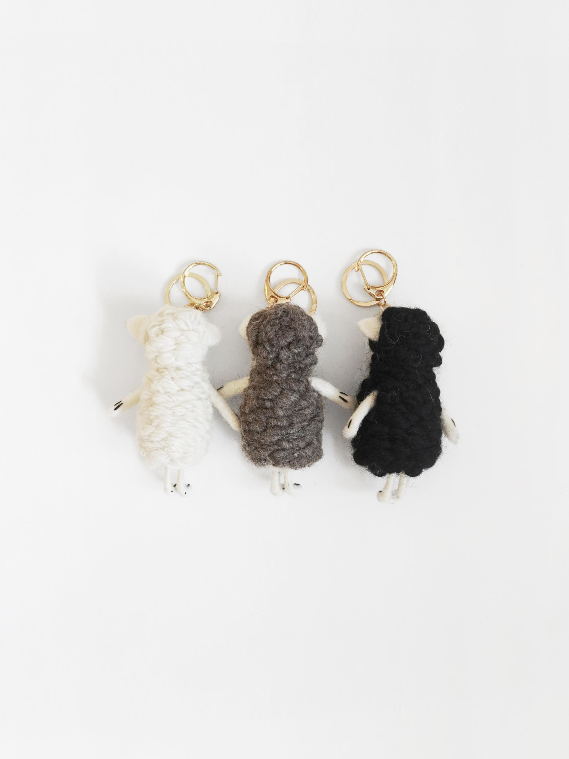 서있는 양 Wool Keyring (3 Color)