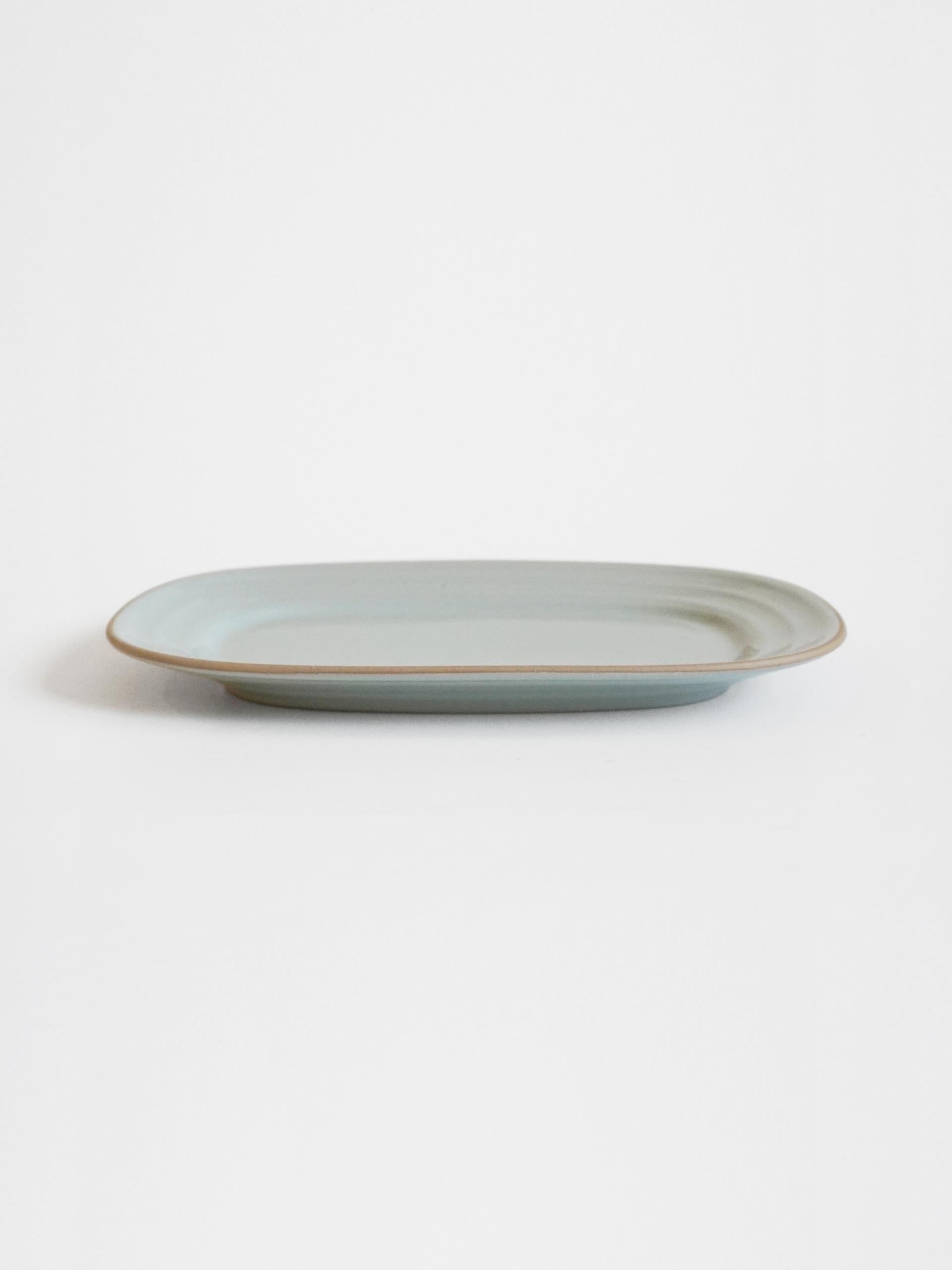Mint Beige Line Oval Plate (2 Size)