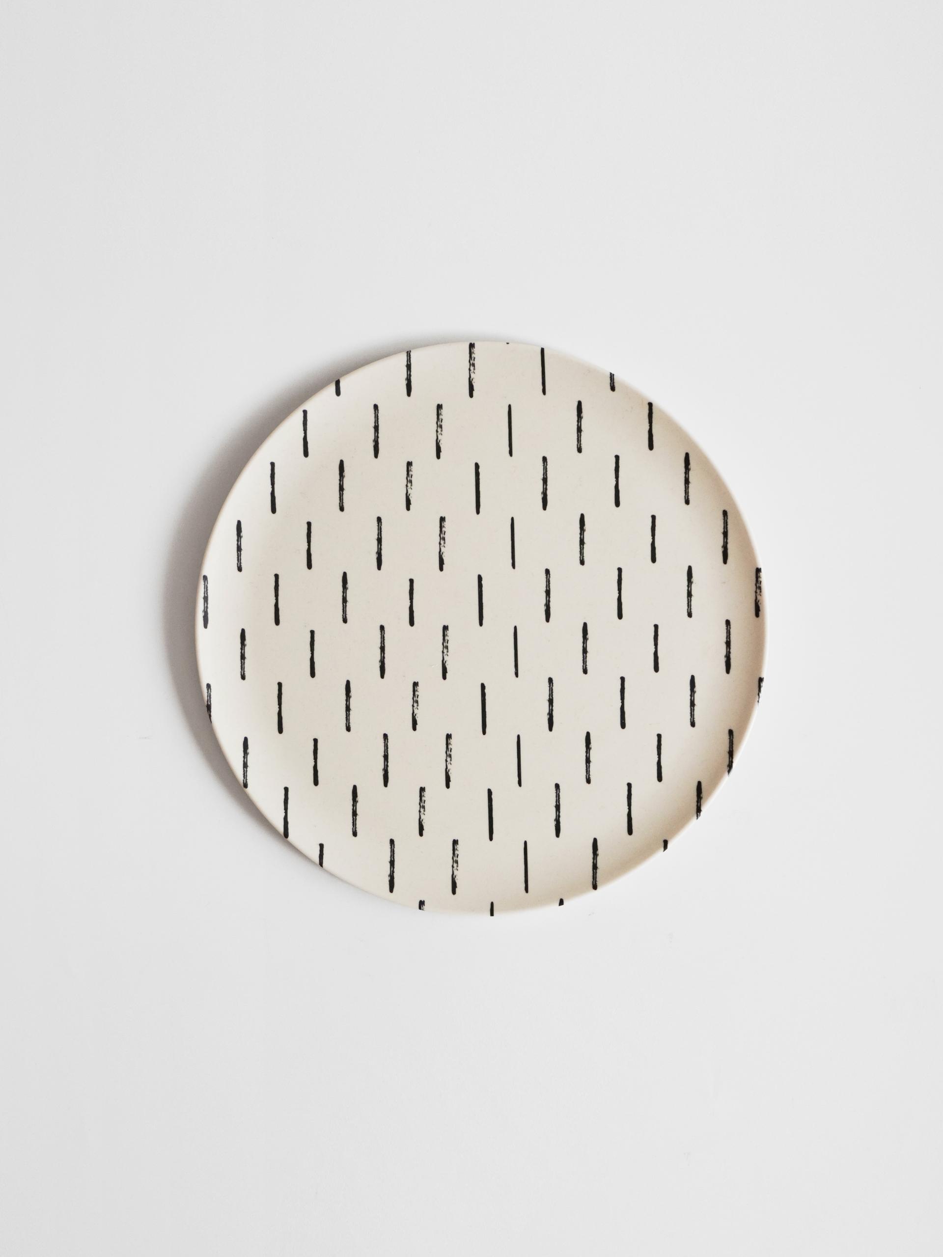 Line Pattern Picnic Plate (M)