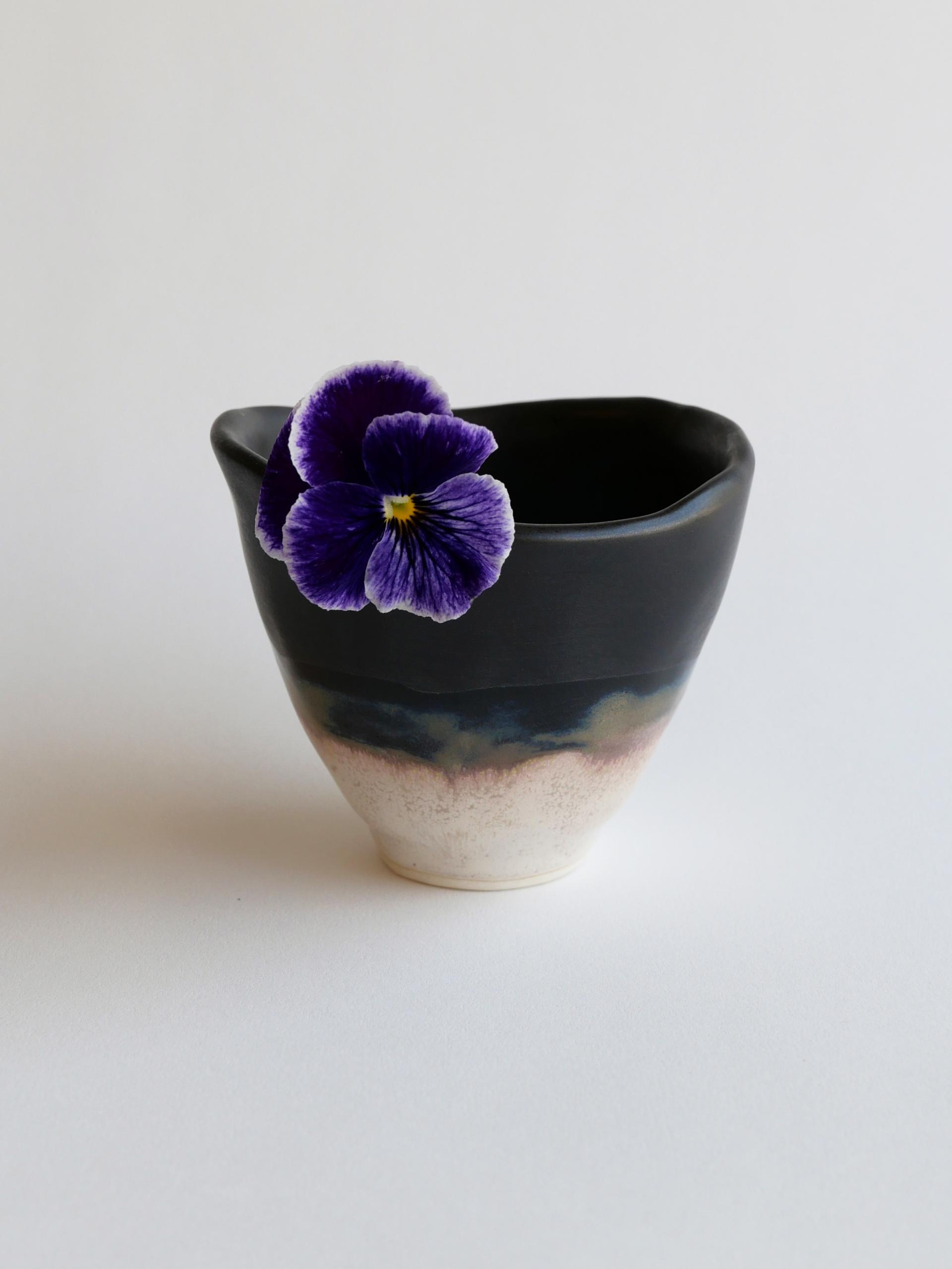 Leaf Cup - Black