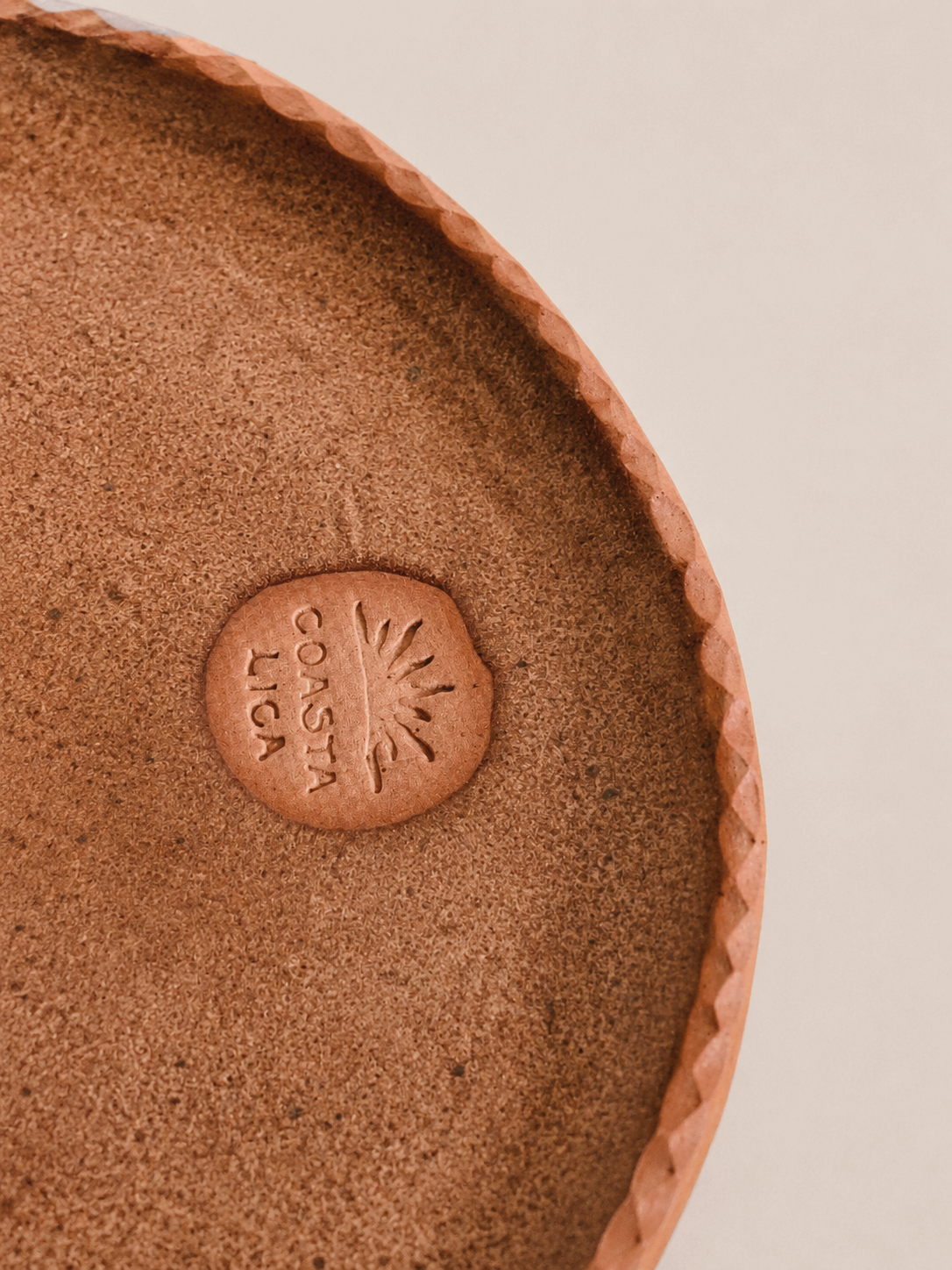 Coastalica Plate - Brown