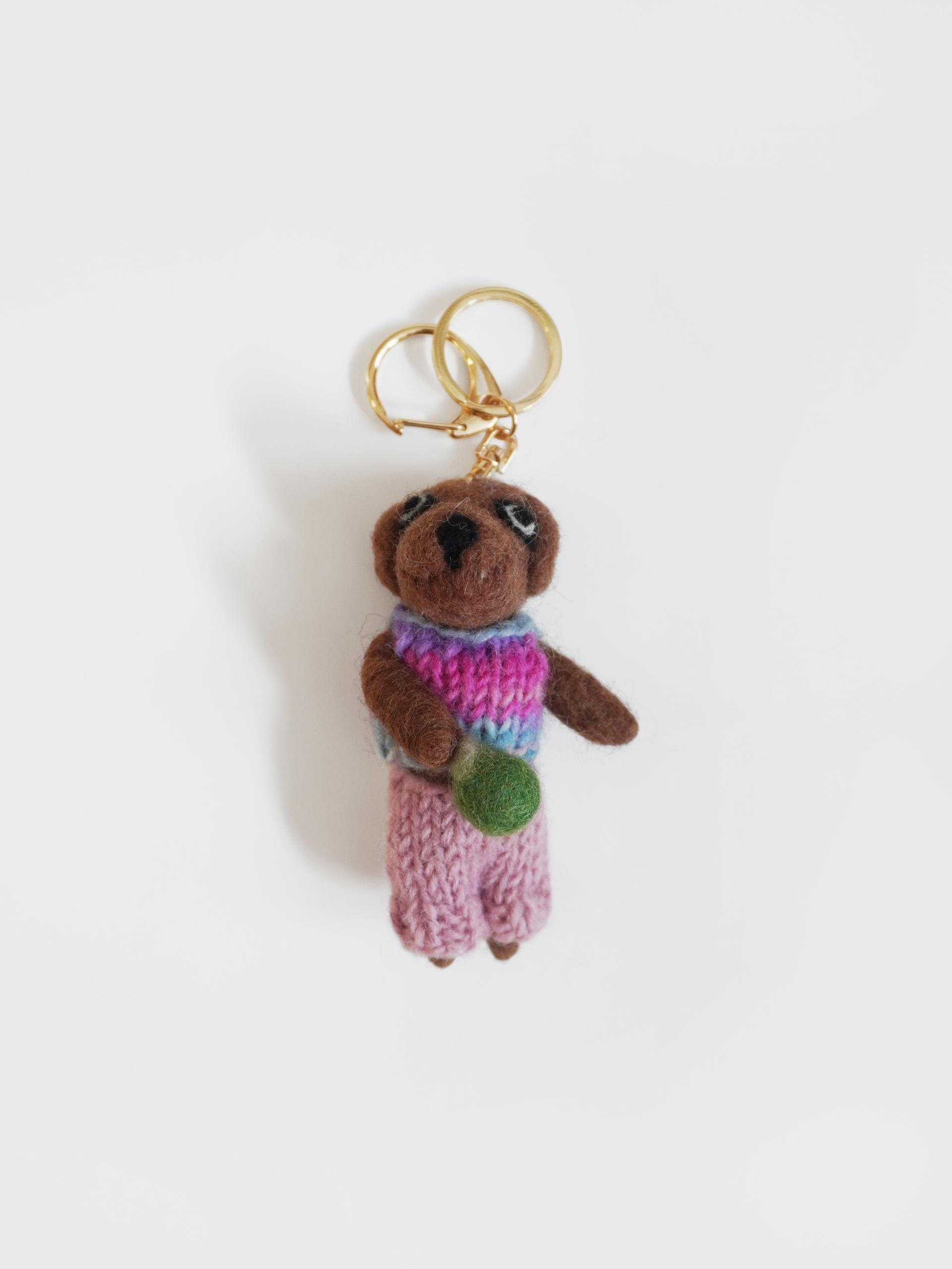 무지개 스웨터를 입은 곰 Wool Keyring