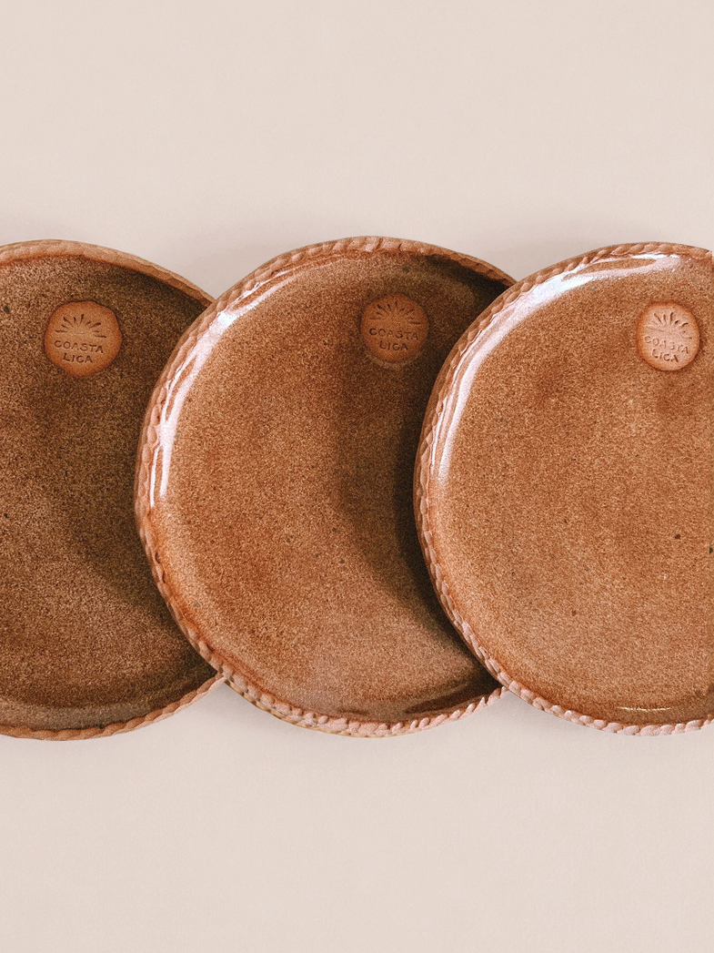 Coastalica Plate - Brown