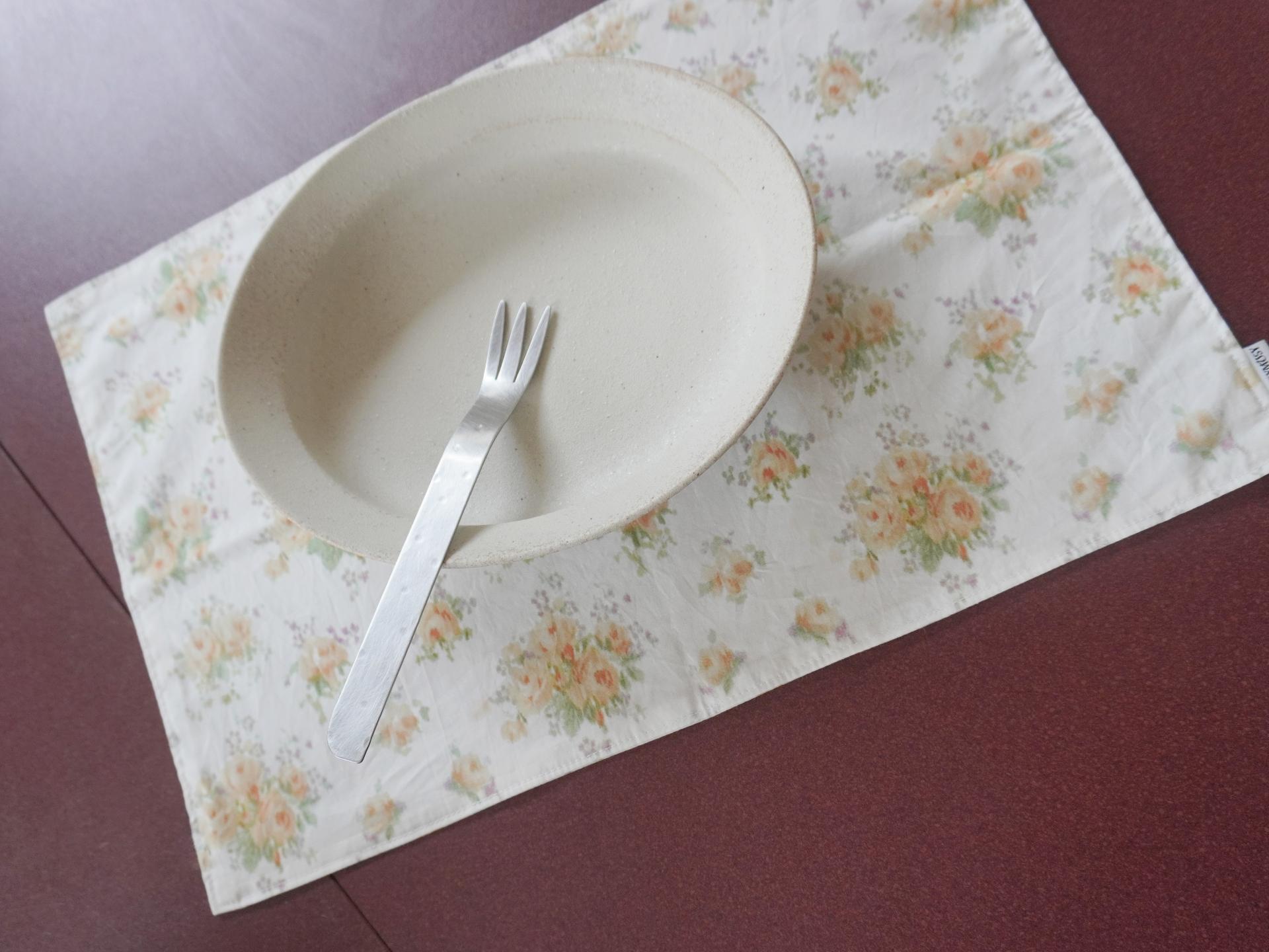 Cottage Rose Kitchen Cloth Table Mat - 2 Color