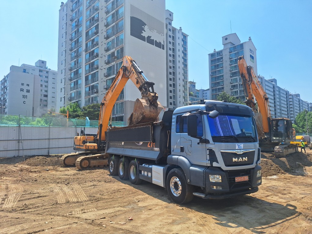 147728dd897bd.jpg