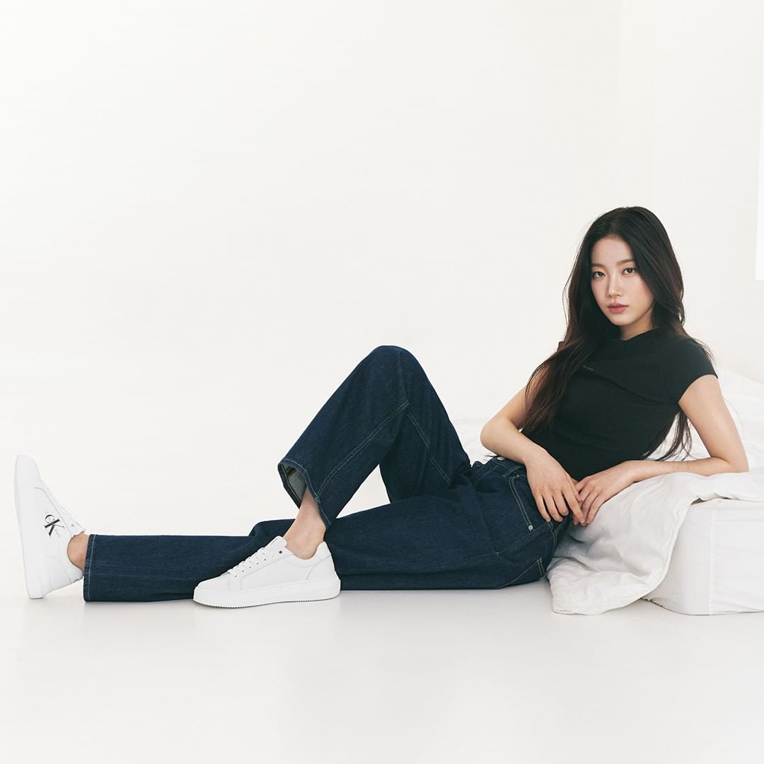 ★LE SSERAFIM 着用★  Jeans★MALMO SNEAKERS★人気 250624 | LE SSERAFIM at the 'DIFFERENT' POP-UP STORE