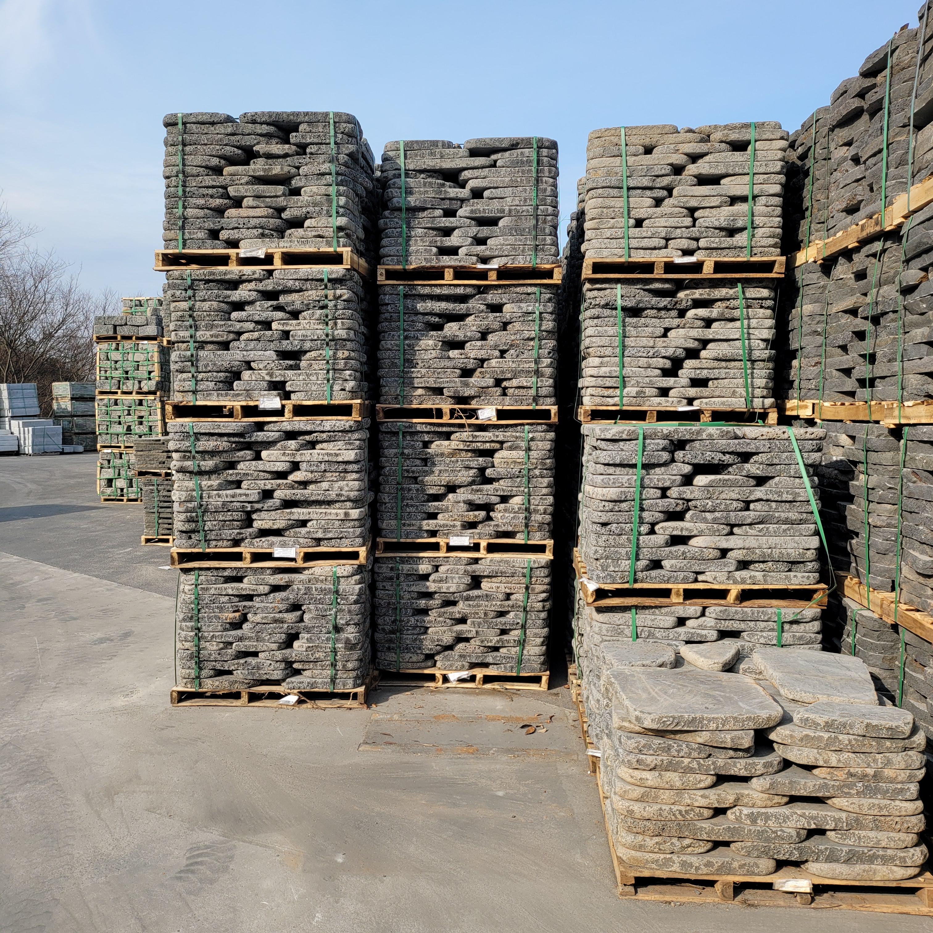 현무암 부정형 굴림 디딤석 50T (추가 가공)