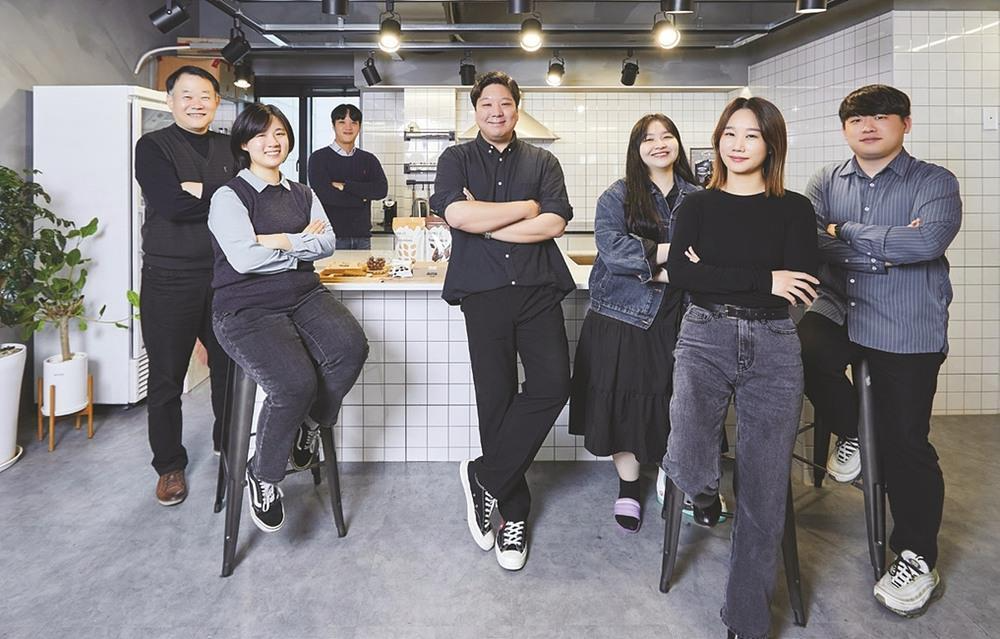 리하베스트 임직원들. 출처 = 리하베스트
