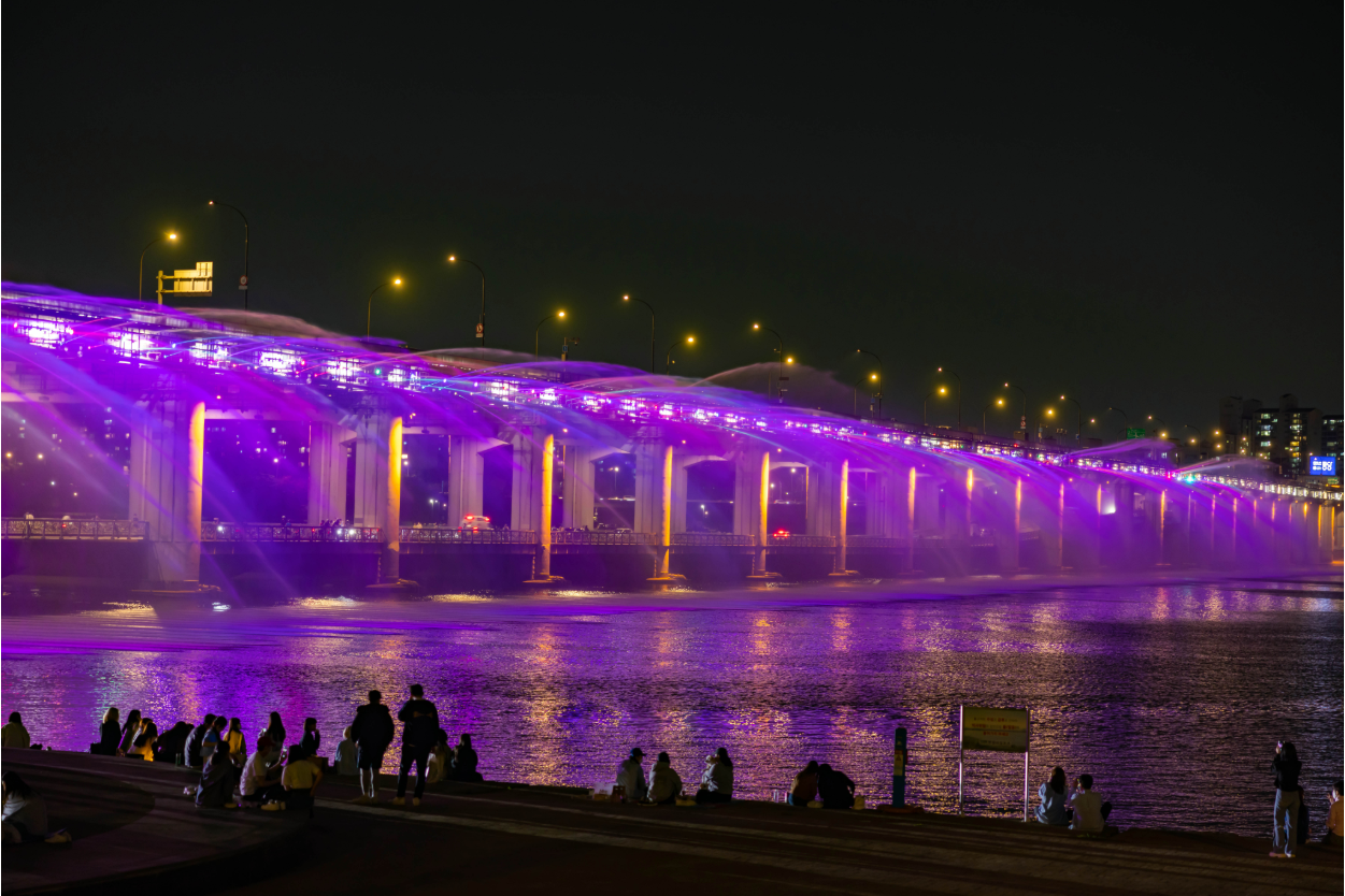 [WED&SAT] Seoul Evening-to-Night Tour: Market Food, Han River Cruise, Scenic Viewpoint