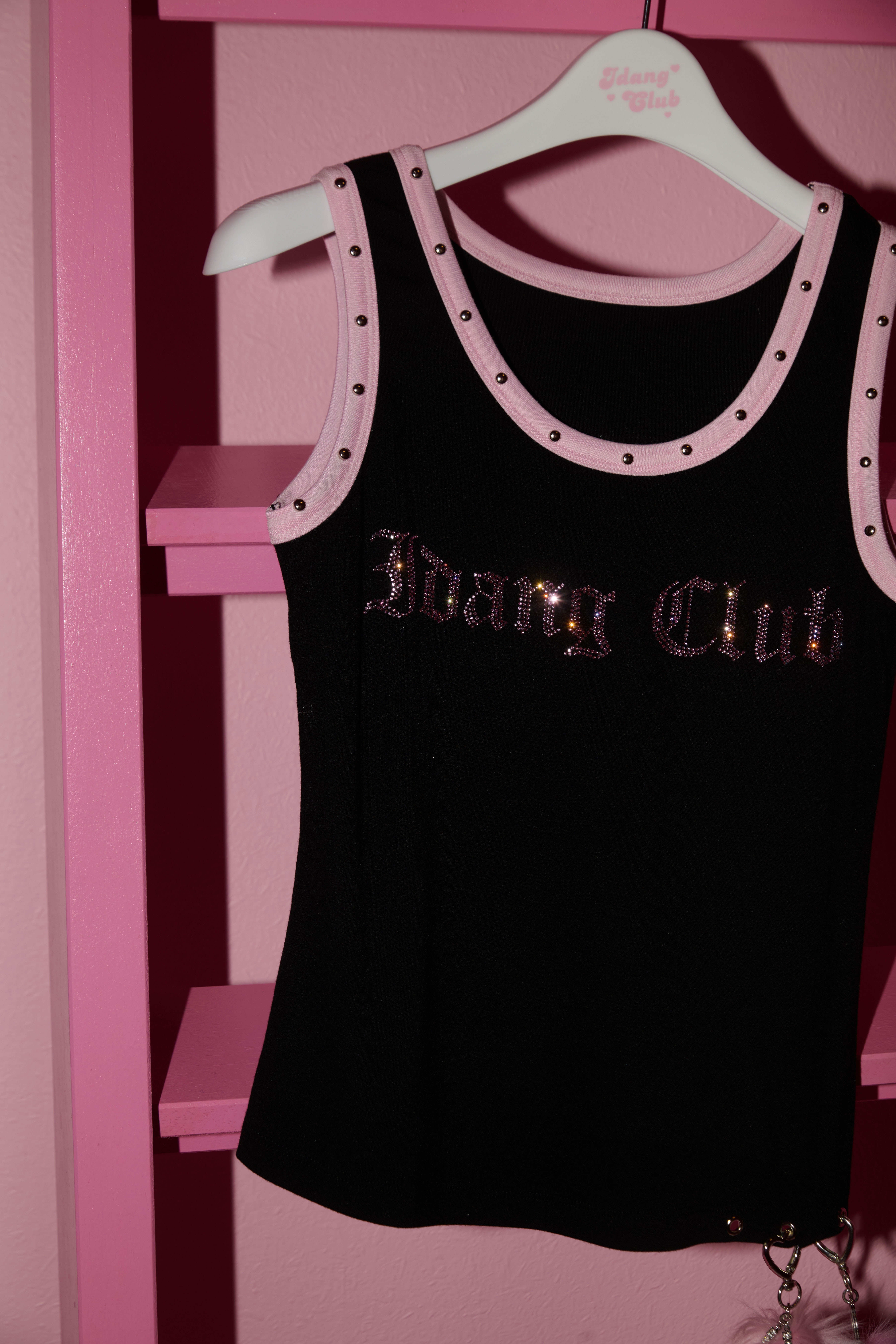 kira sleeveless