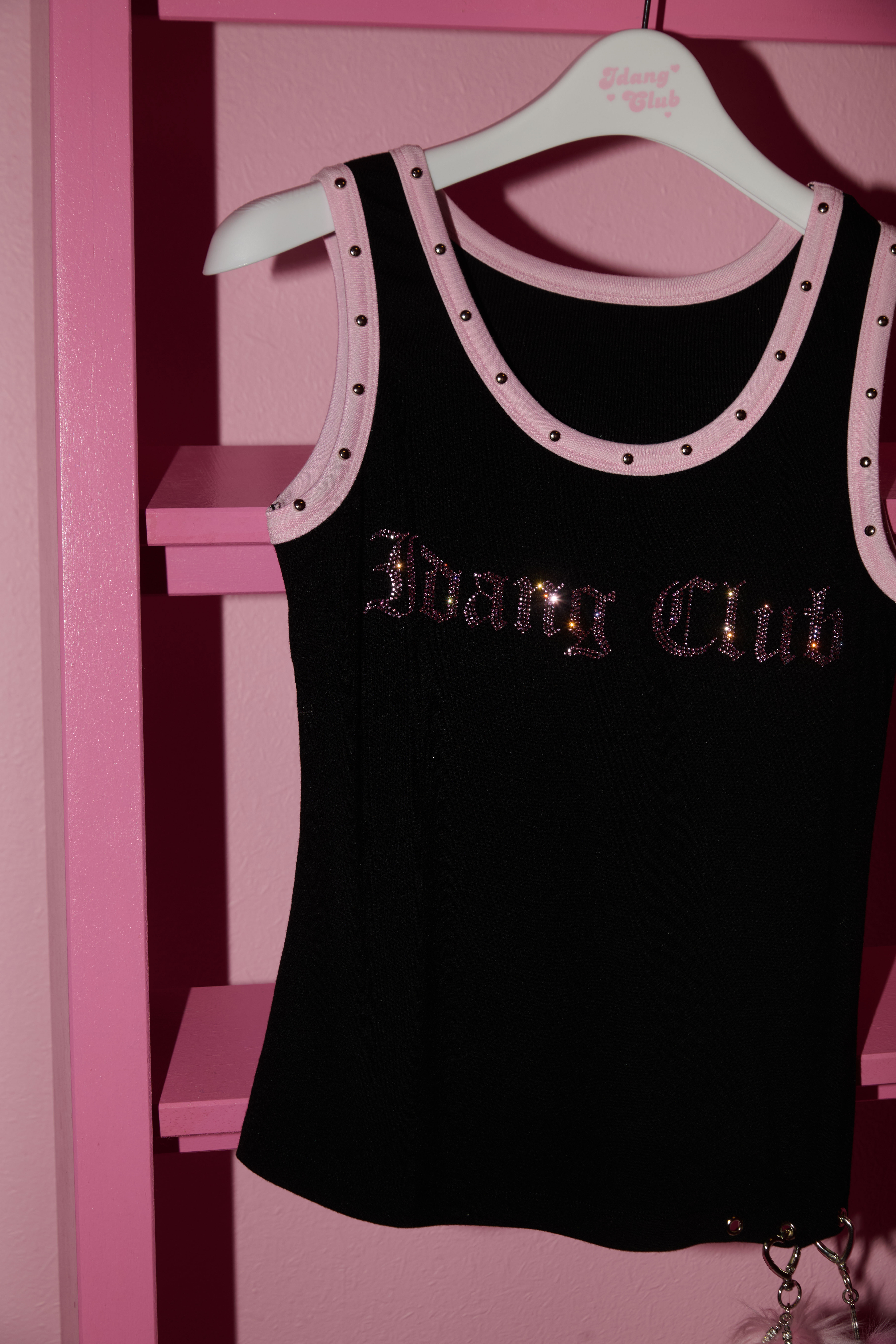 kira sleeveless