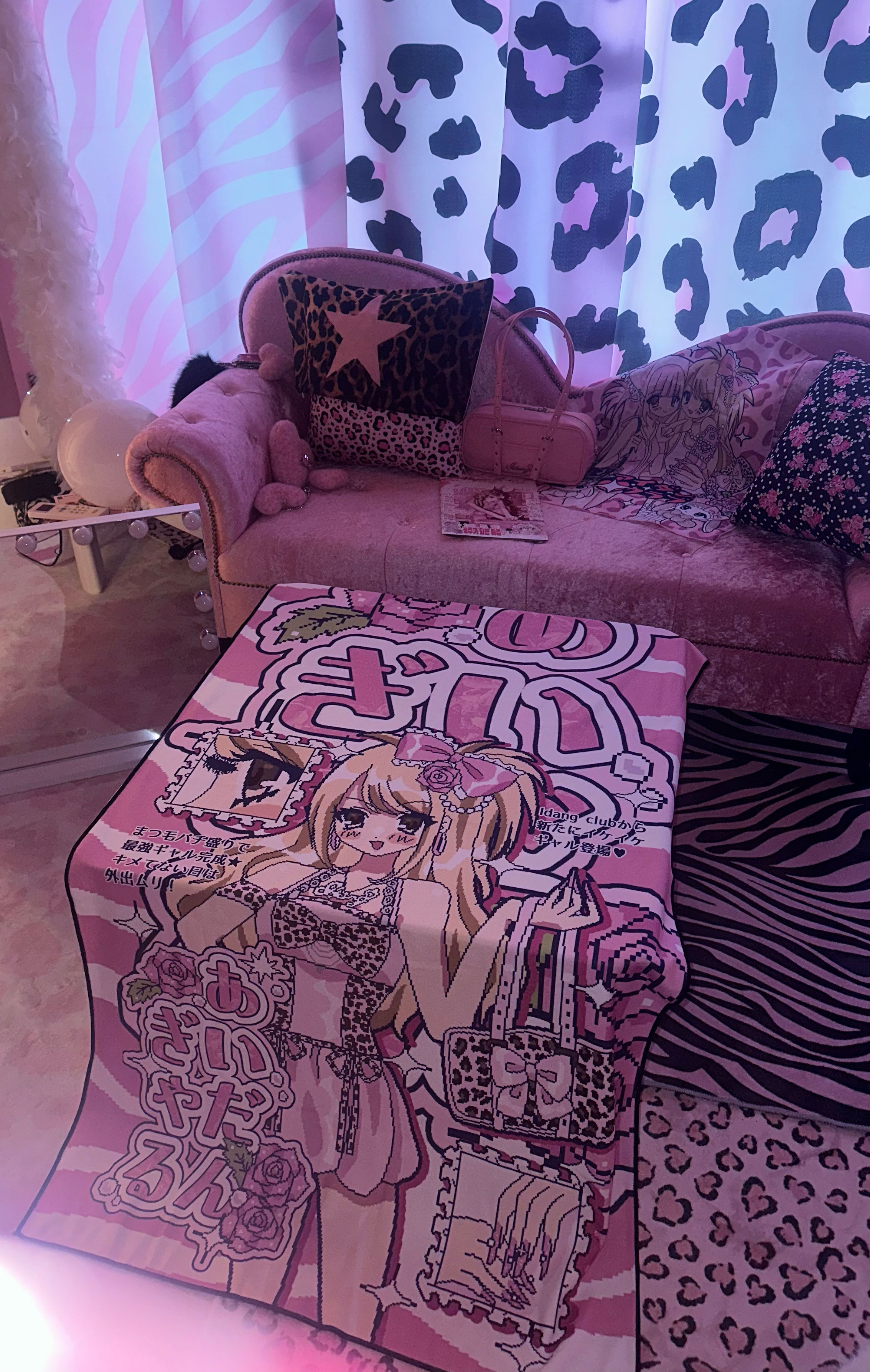 gyaru beach towel