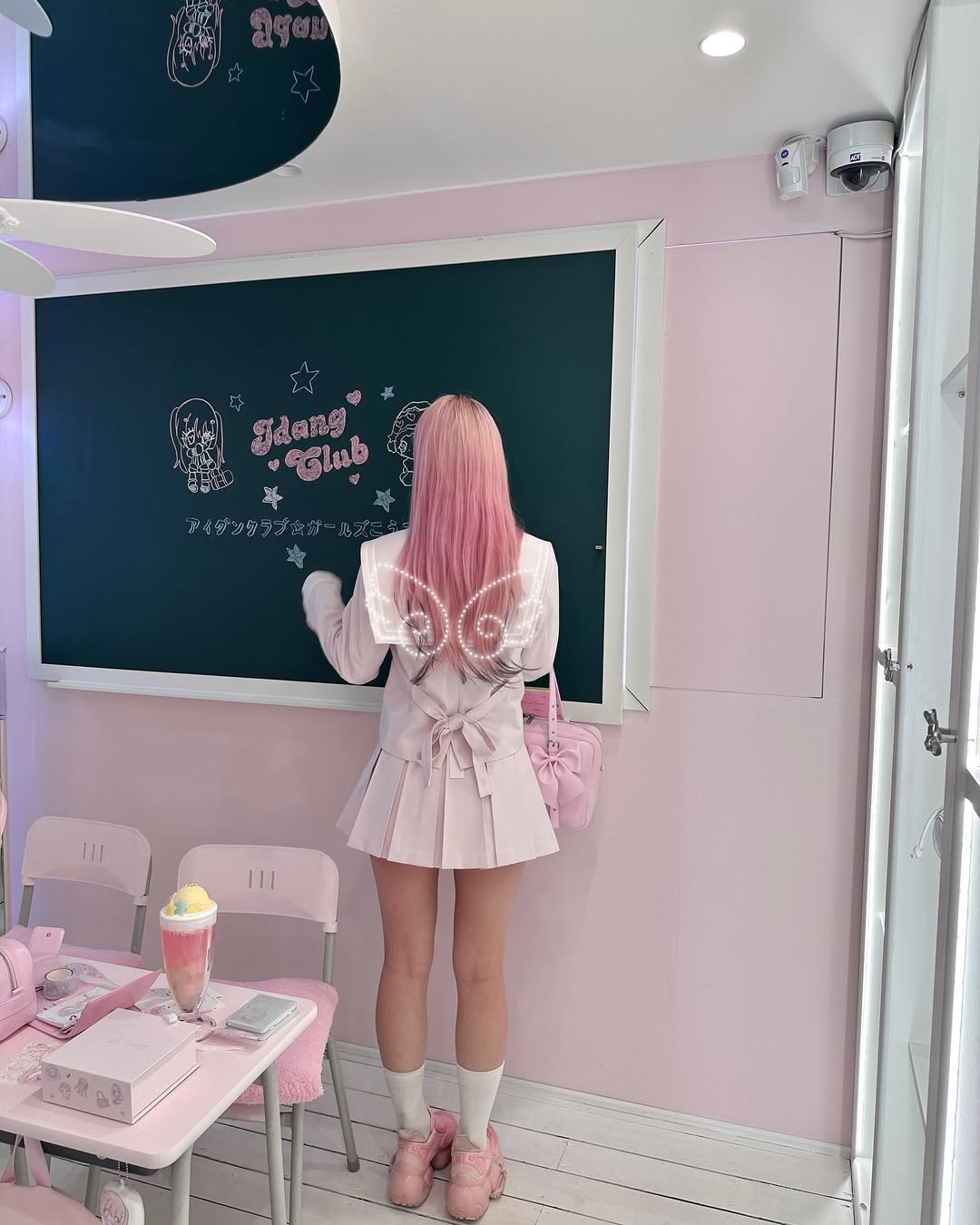school skirt : idang club