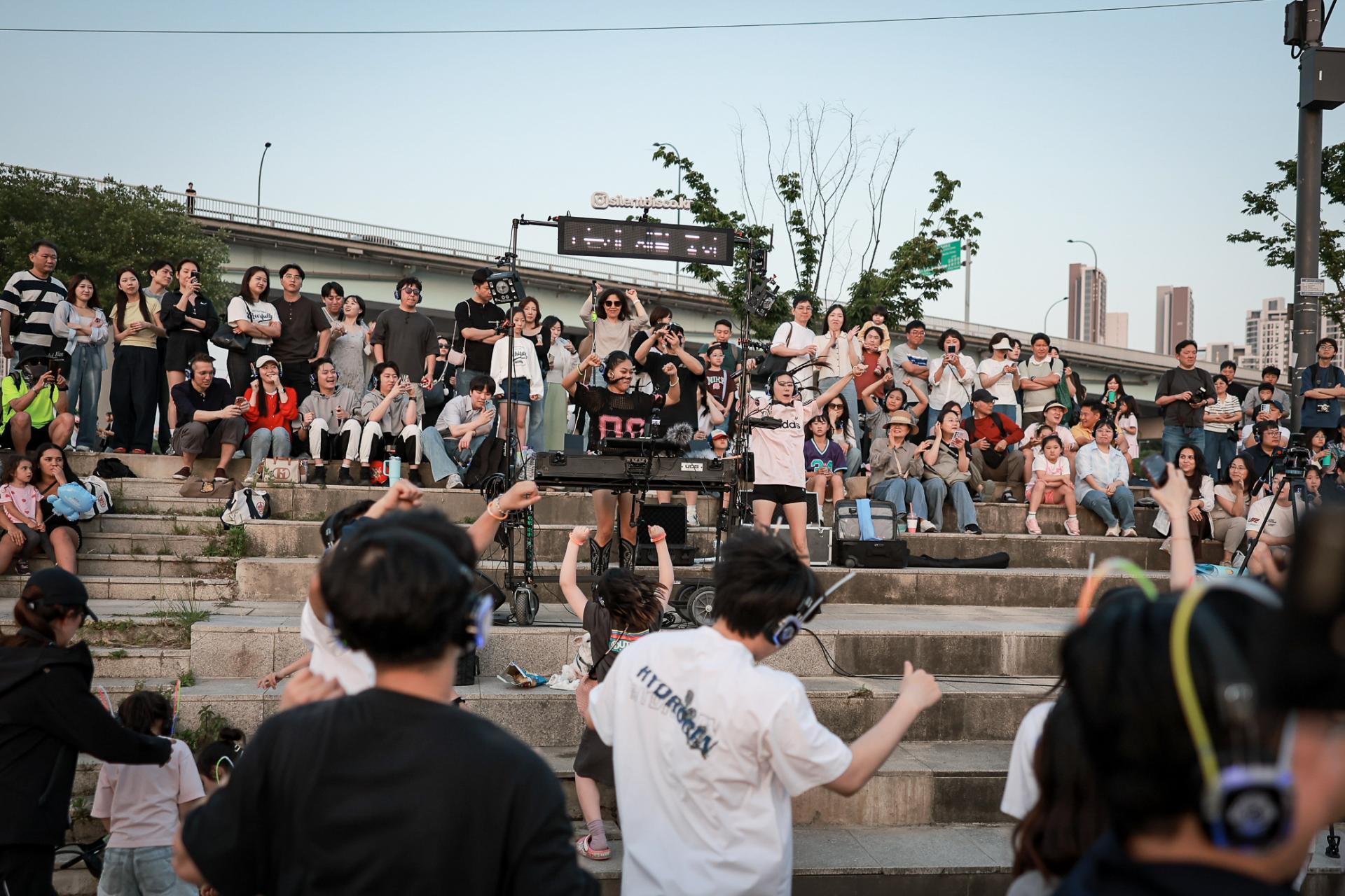 0a493bd12169f.jpg